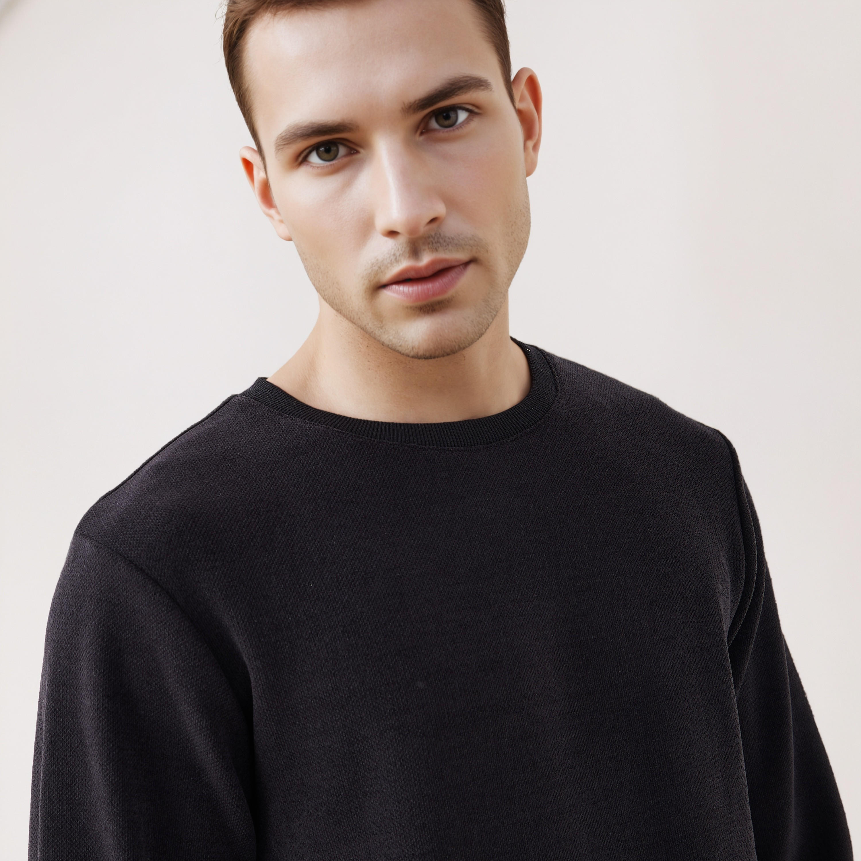 سويت شيرت بارز الملمس من آيكونيك-men-winterwear-hoodiesandsweatshirts-image-4