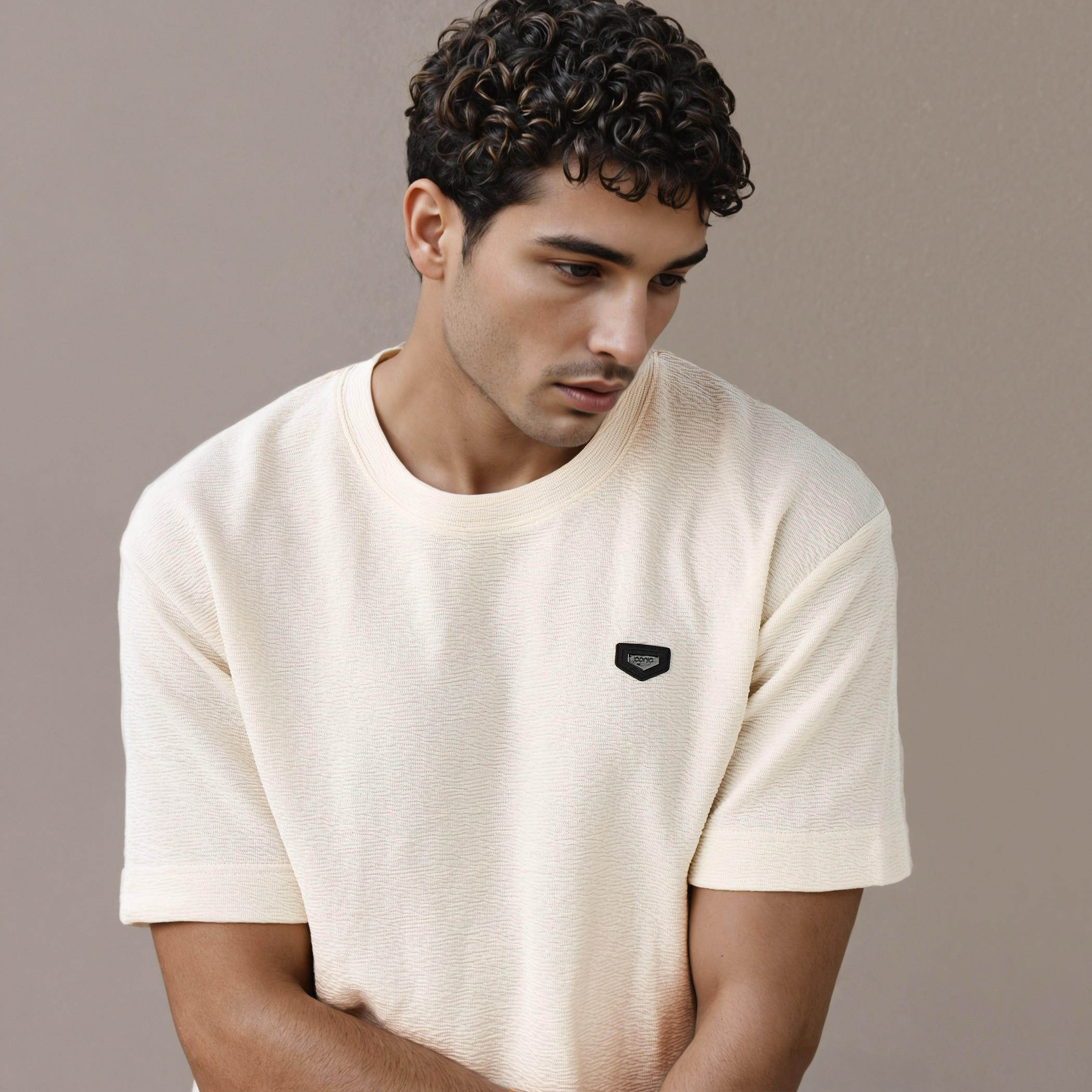 Iconic Oversized Textured T-shirt-men-clothing-tshirtsandpolos-tshirts-image-4