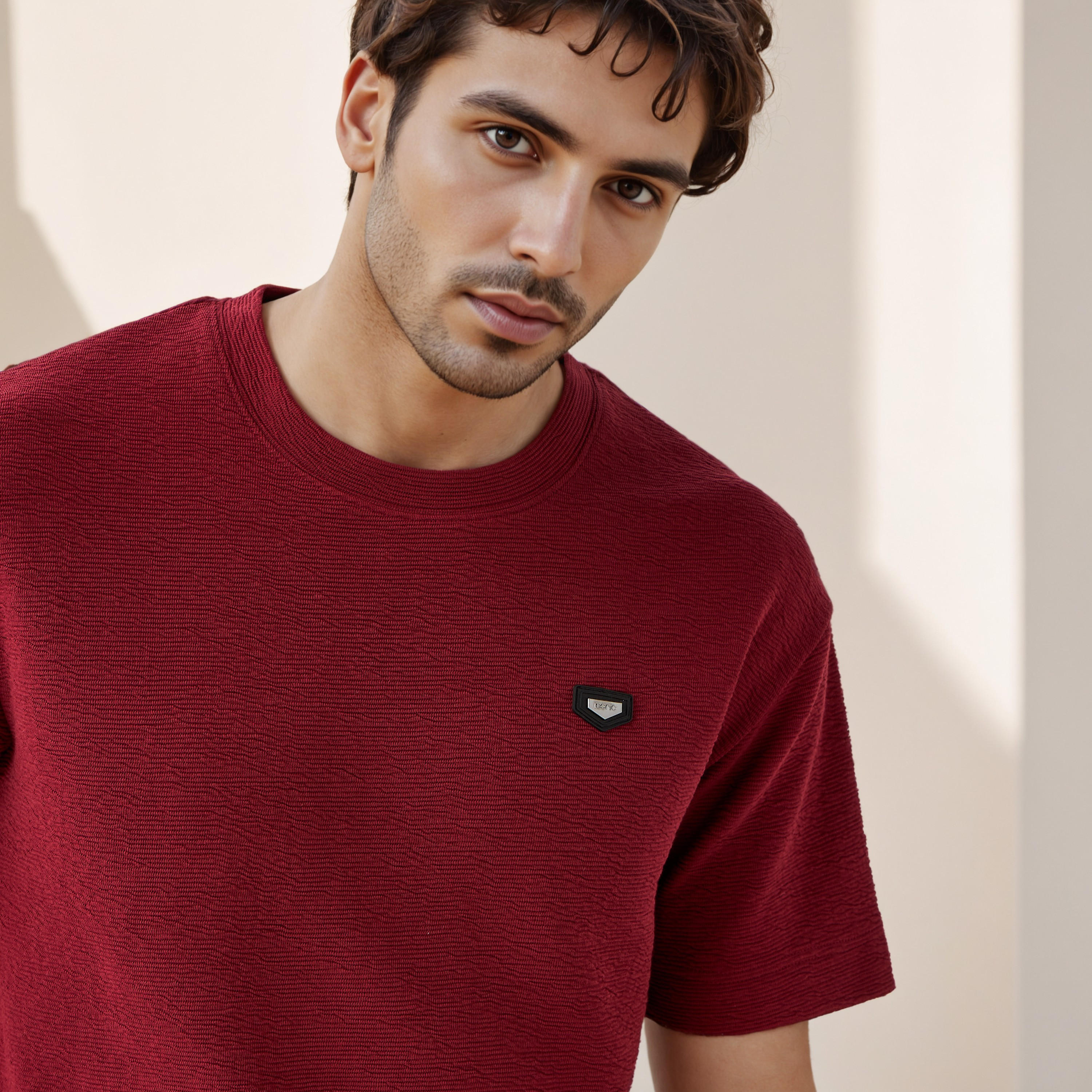 Iconic Oversized Textured T-shirt-men-clothing-tshirtsandpolos-tshirts-image-4