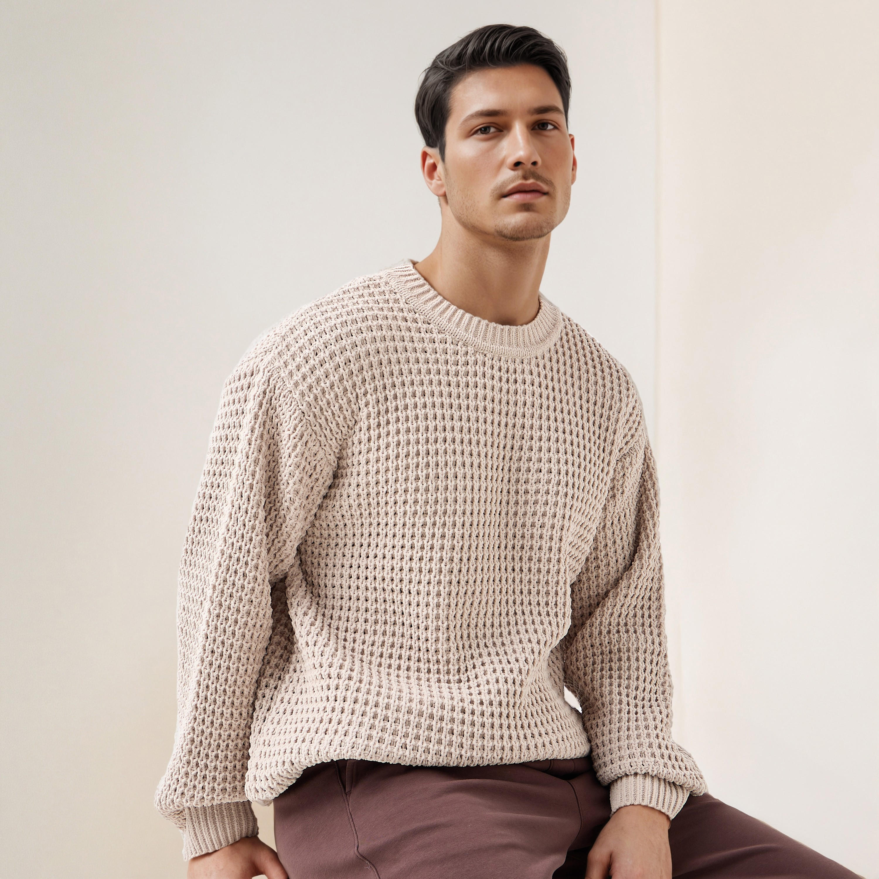 Iconic Derby Textured Sweatshirt-men-winterwear-hoodiesandsweatshirts-image-1