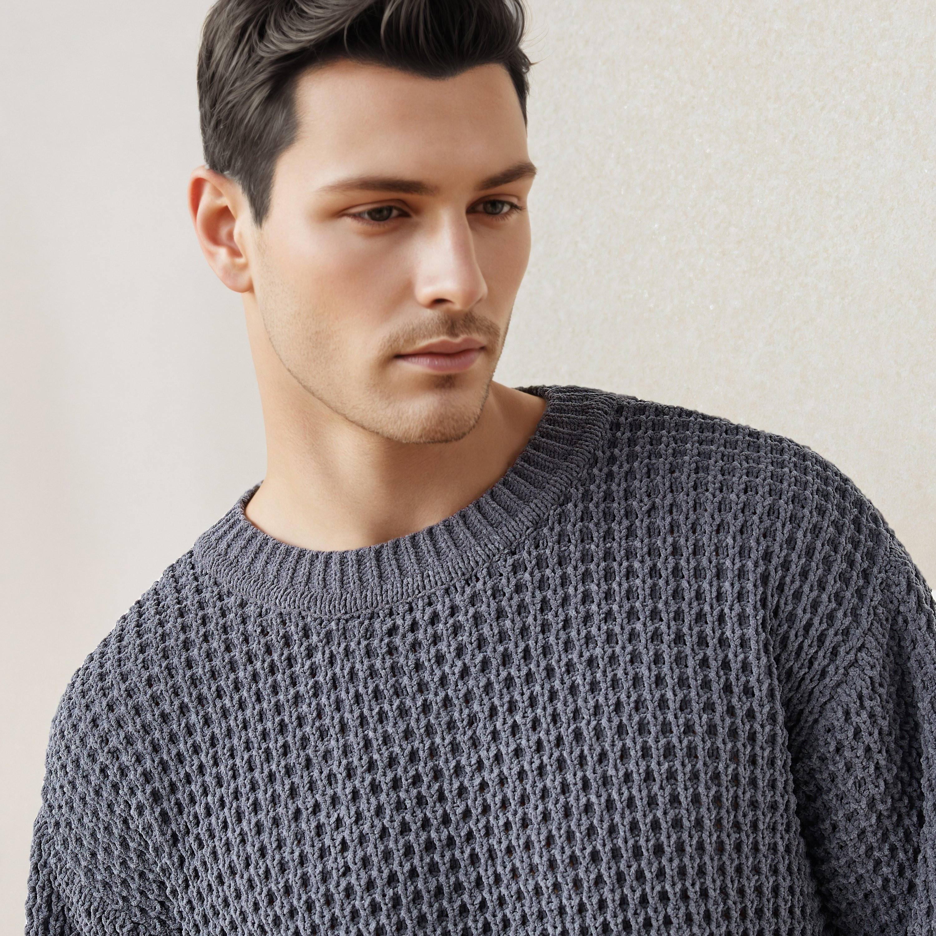 Iconic Derby Textured Sweatshirt-men-winterwear-hoodiesandsweatshirts-image-4