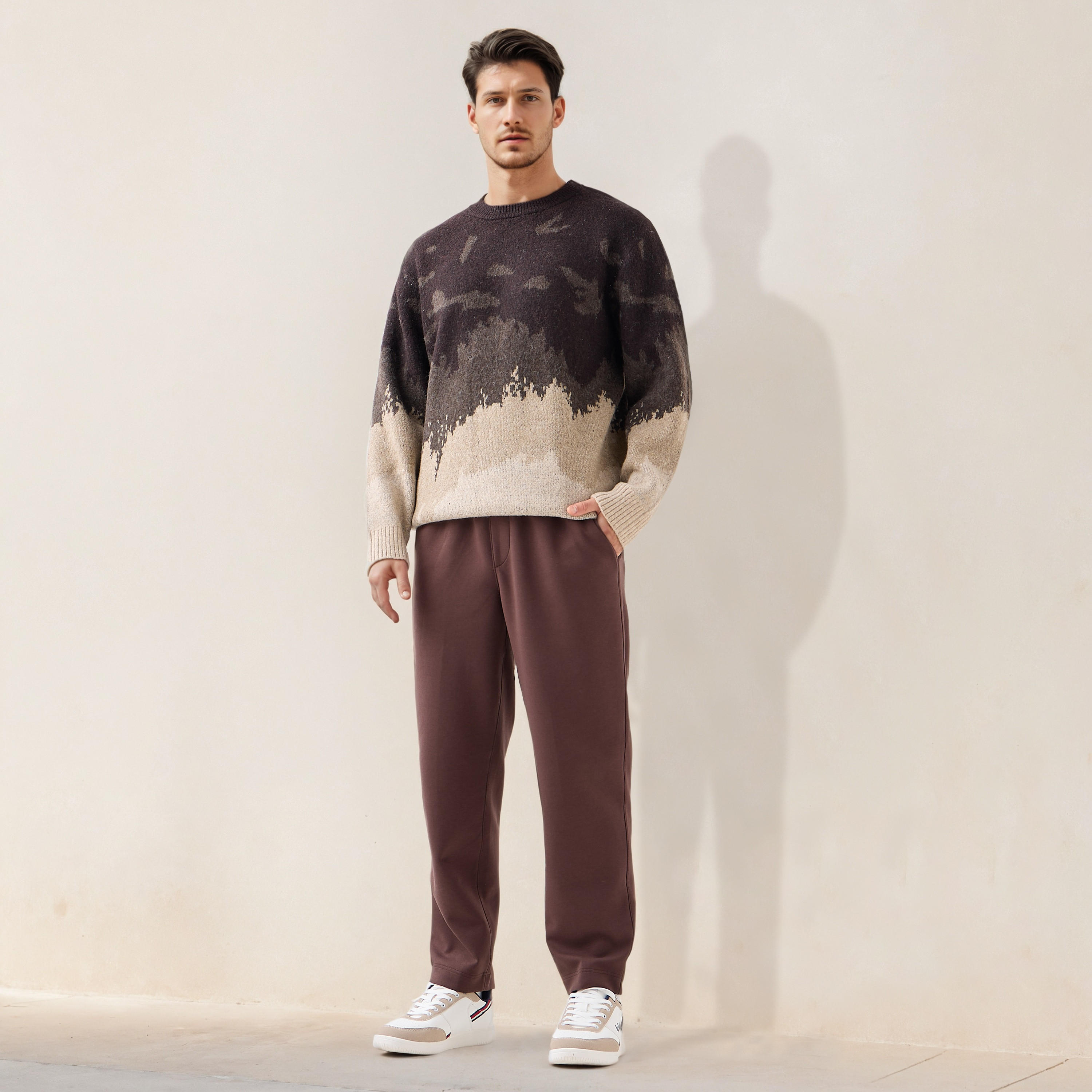 سويت شيرت بياقة ضيقة وطبعات تجريدية من أيكونيك-men-winterwear-hoodiesandsweatshirts-image-5