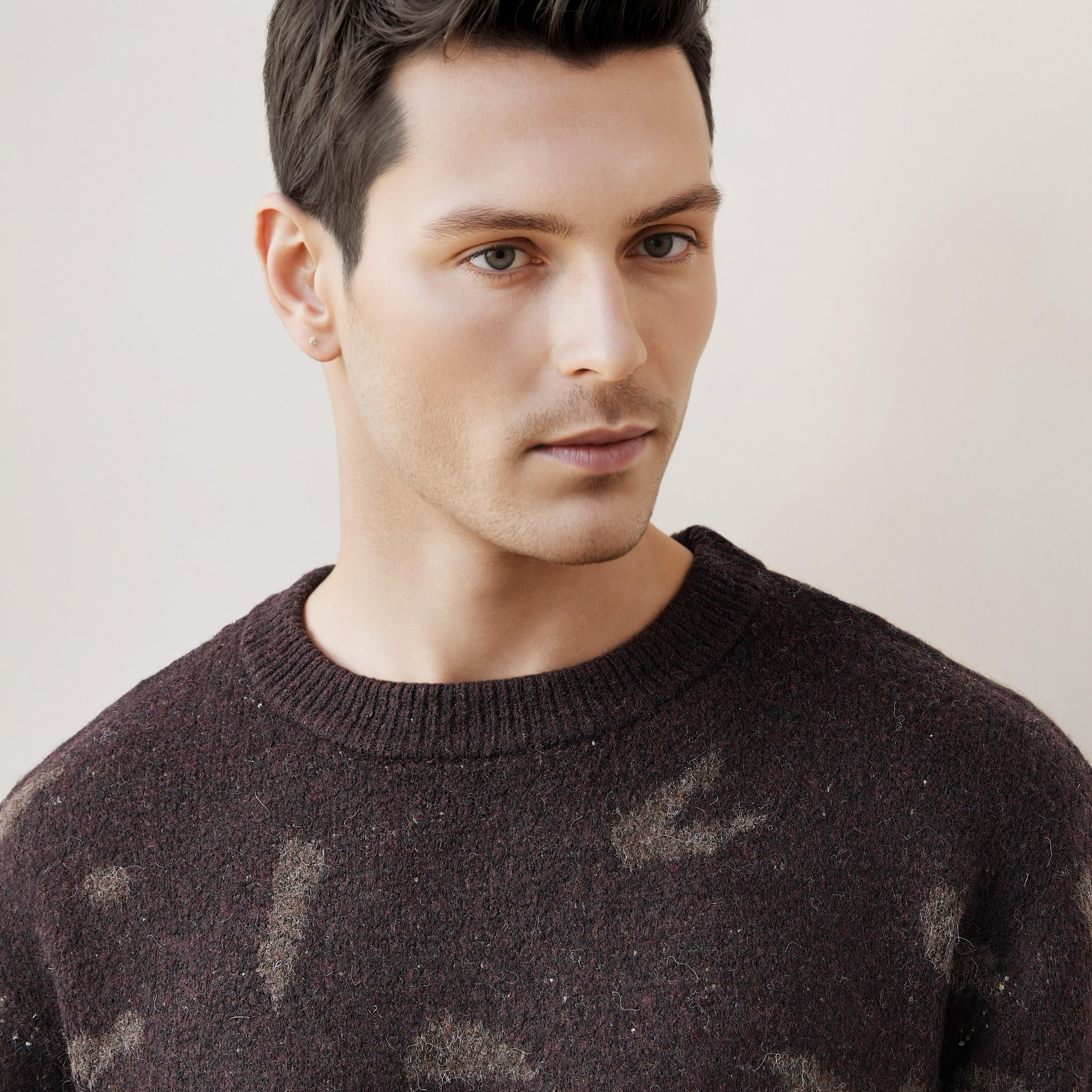 سويت شيرت بياقة ضيقة وطبعات تجريدية من أيكونيك-men-winterwear-hoodiesandsweatshirts-image-2