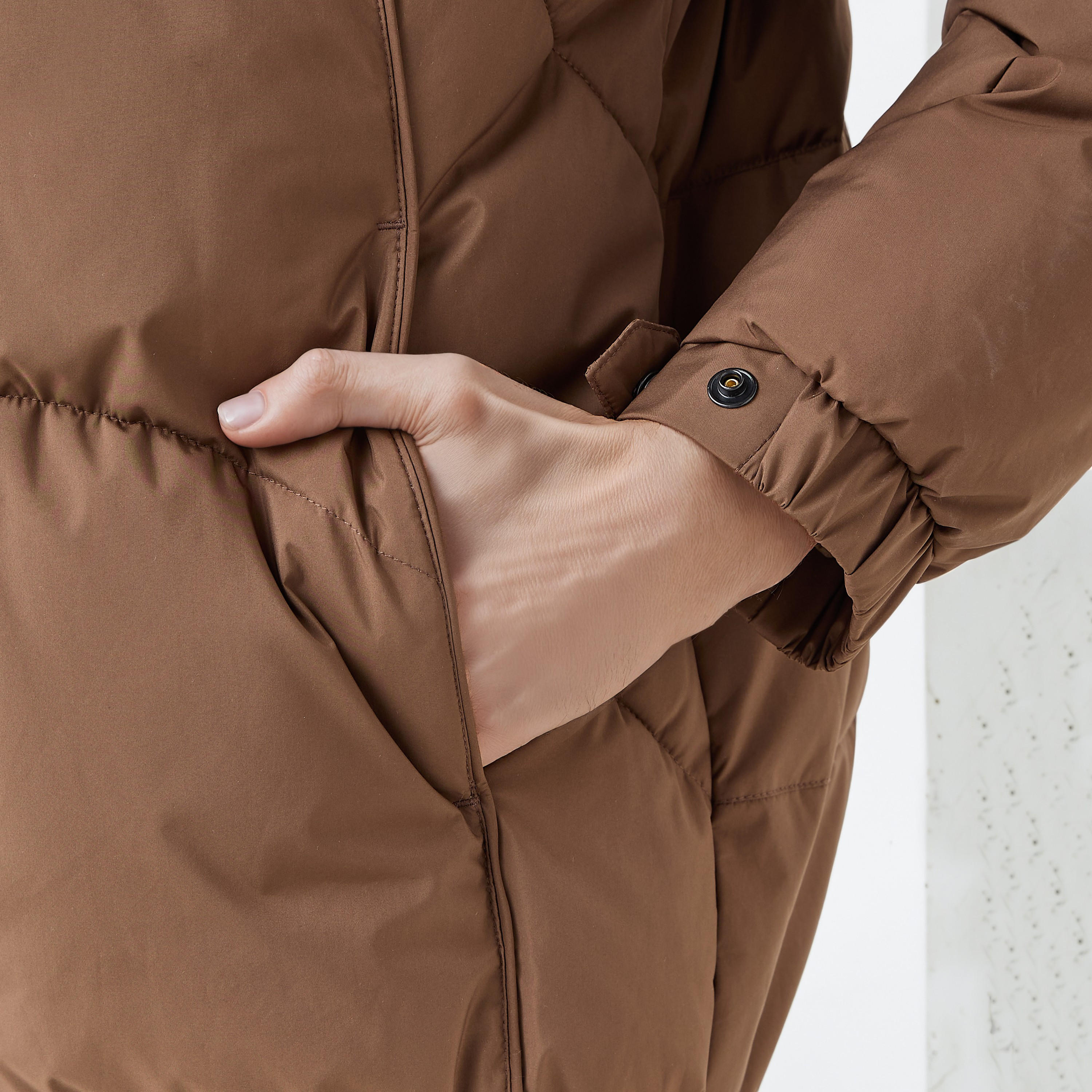 جاكيت منفوخ بقصّة عادية مع قبعة للرجال من آيكونيك-men-clothing-jacketsandblazers-jackets-image-2