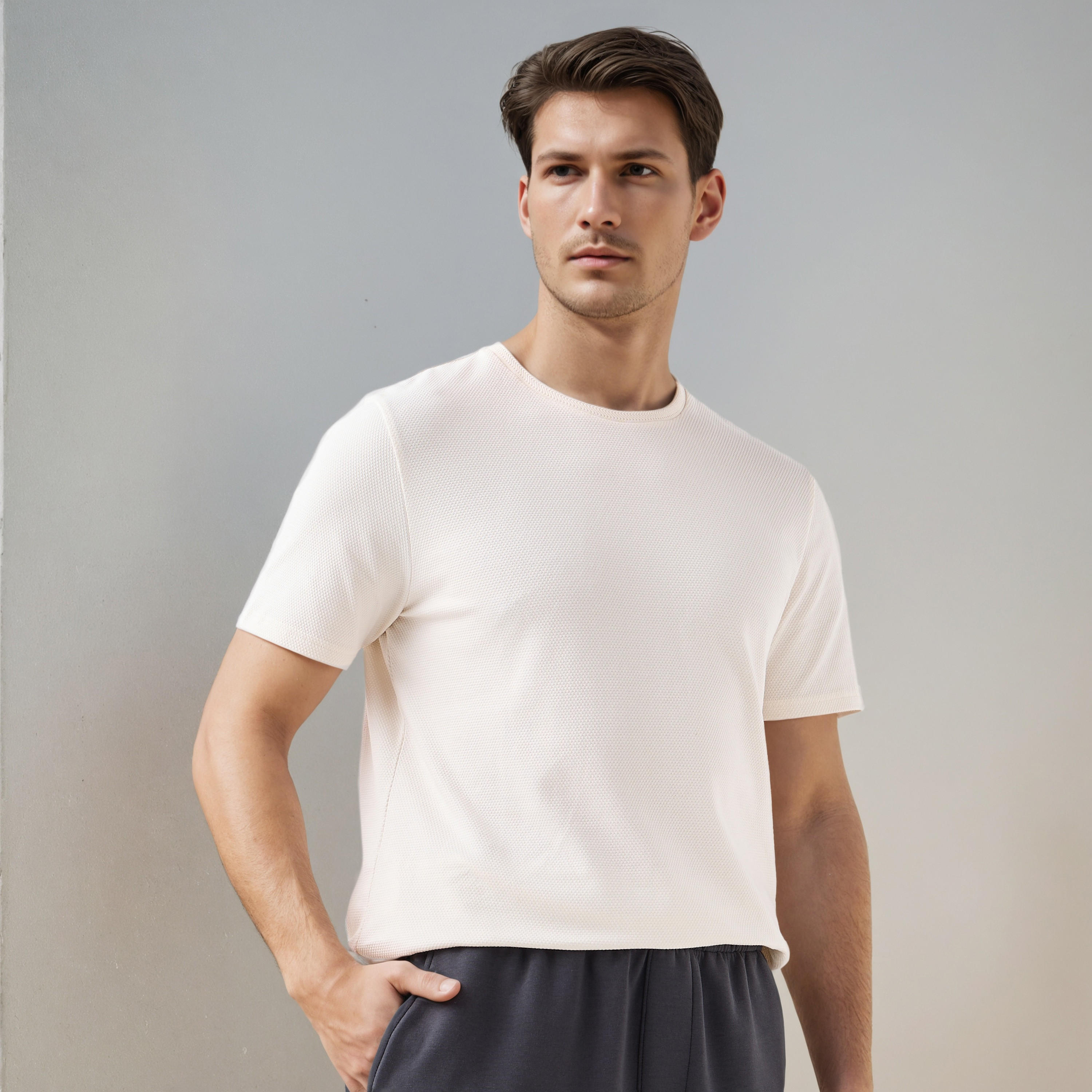 تيشيرت بارز الملمس بياقة ضيقة من آيكونيك-men-clothing-tshirtsandpolos-tshirts-image-1