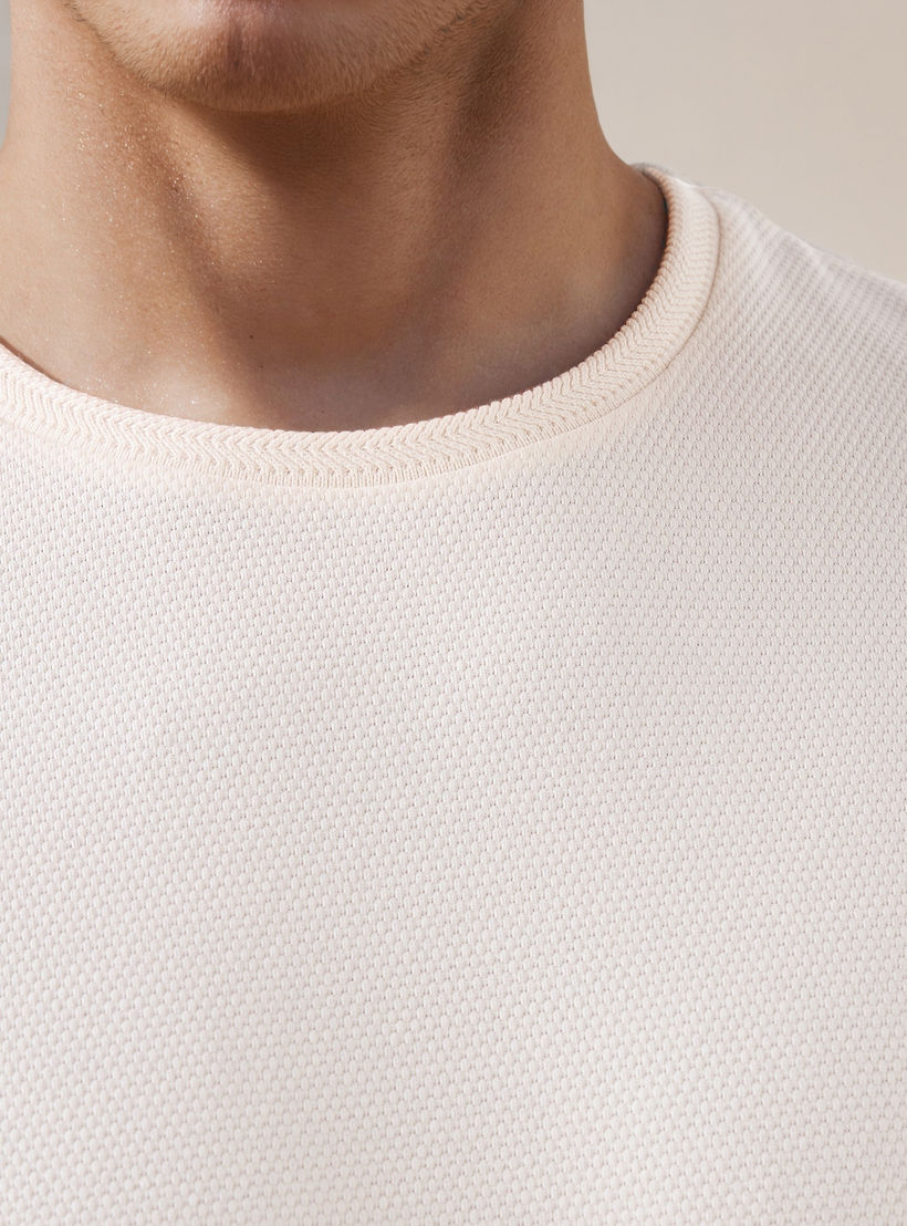 تيشيرت بارز الملمس بياقة ضيقة من آيكونيك-men-clothing-tshirtsandpolos-tshirts-image-3