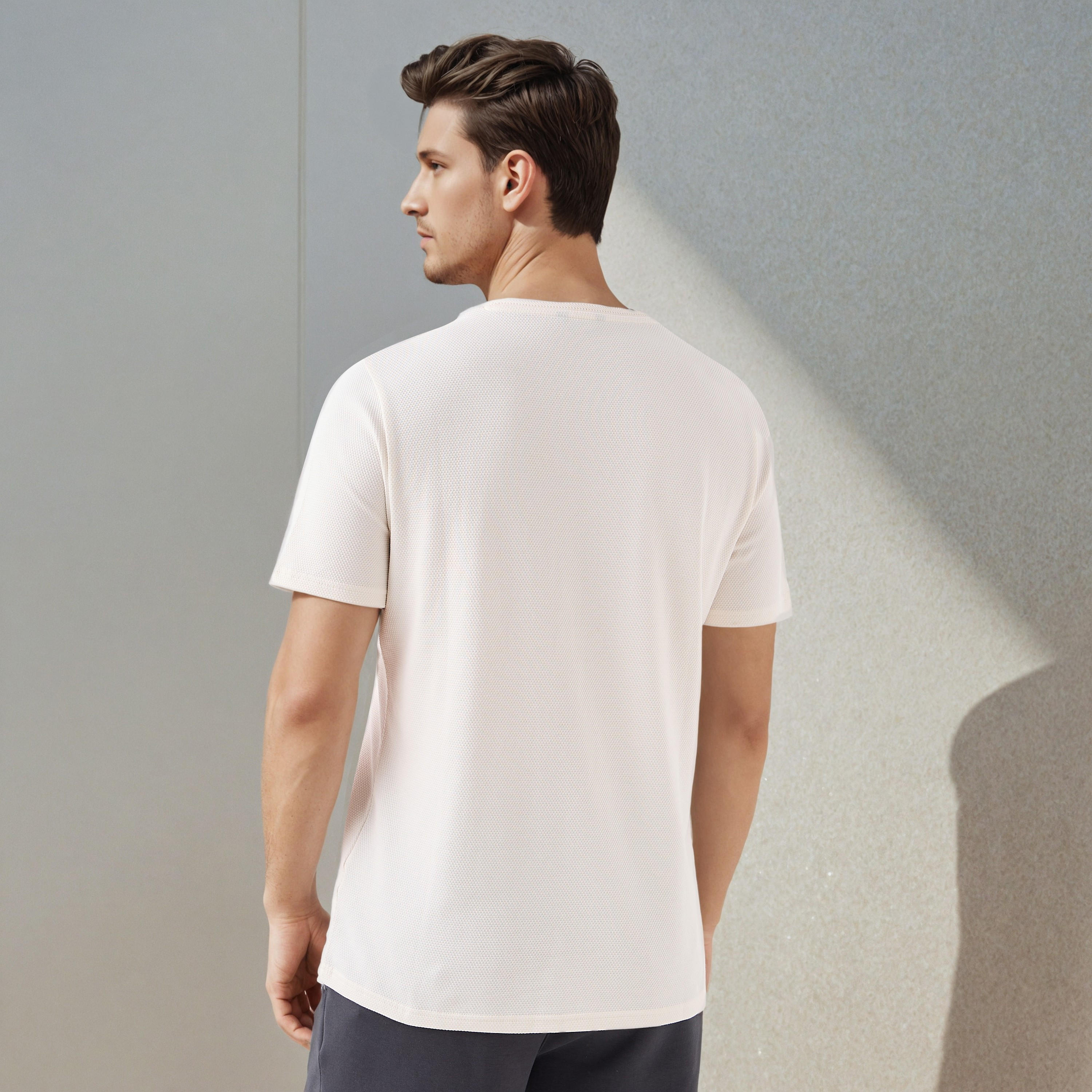 تيشيرت بارز الملمس بياقة ضيقة من آيكونيك-men-clothing-tshirtsandpolos-tshirts-image-4