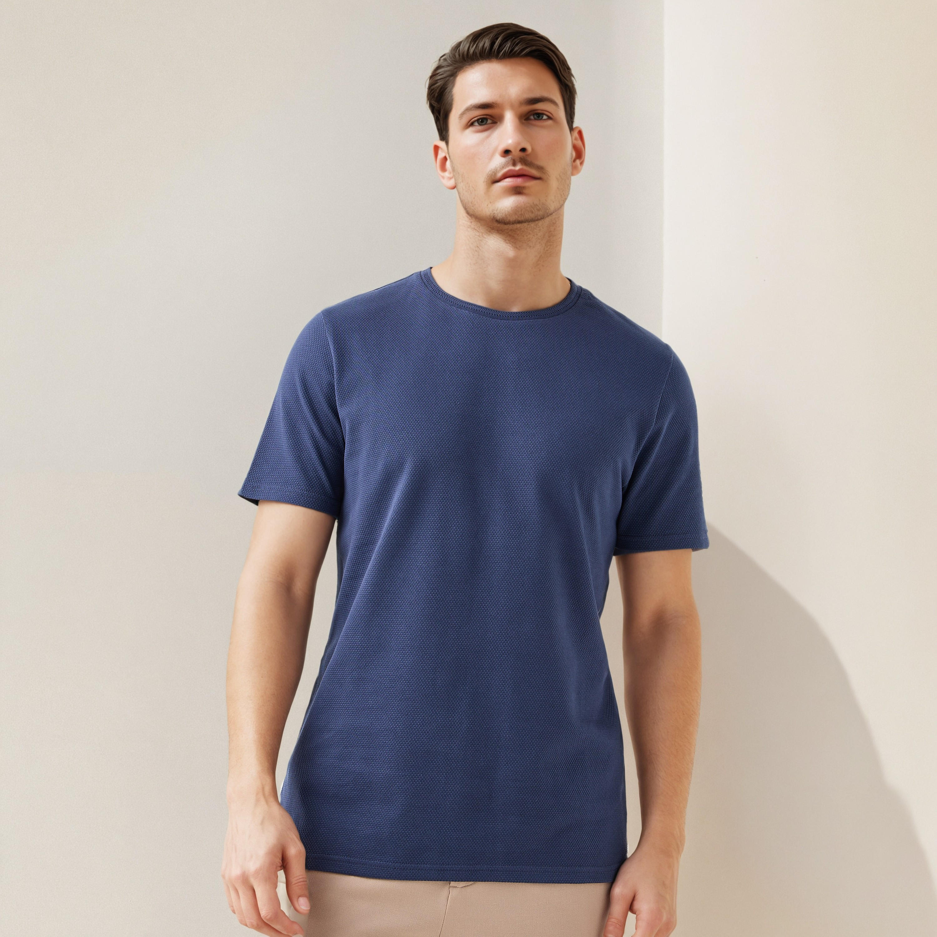 تيشيرت بارز الملمس بياقة ضيقة من آيكونيك-men-clothing-tshirtsandpolos-tshirts-image-6