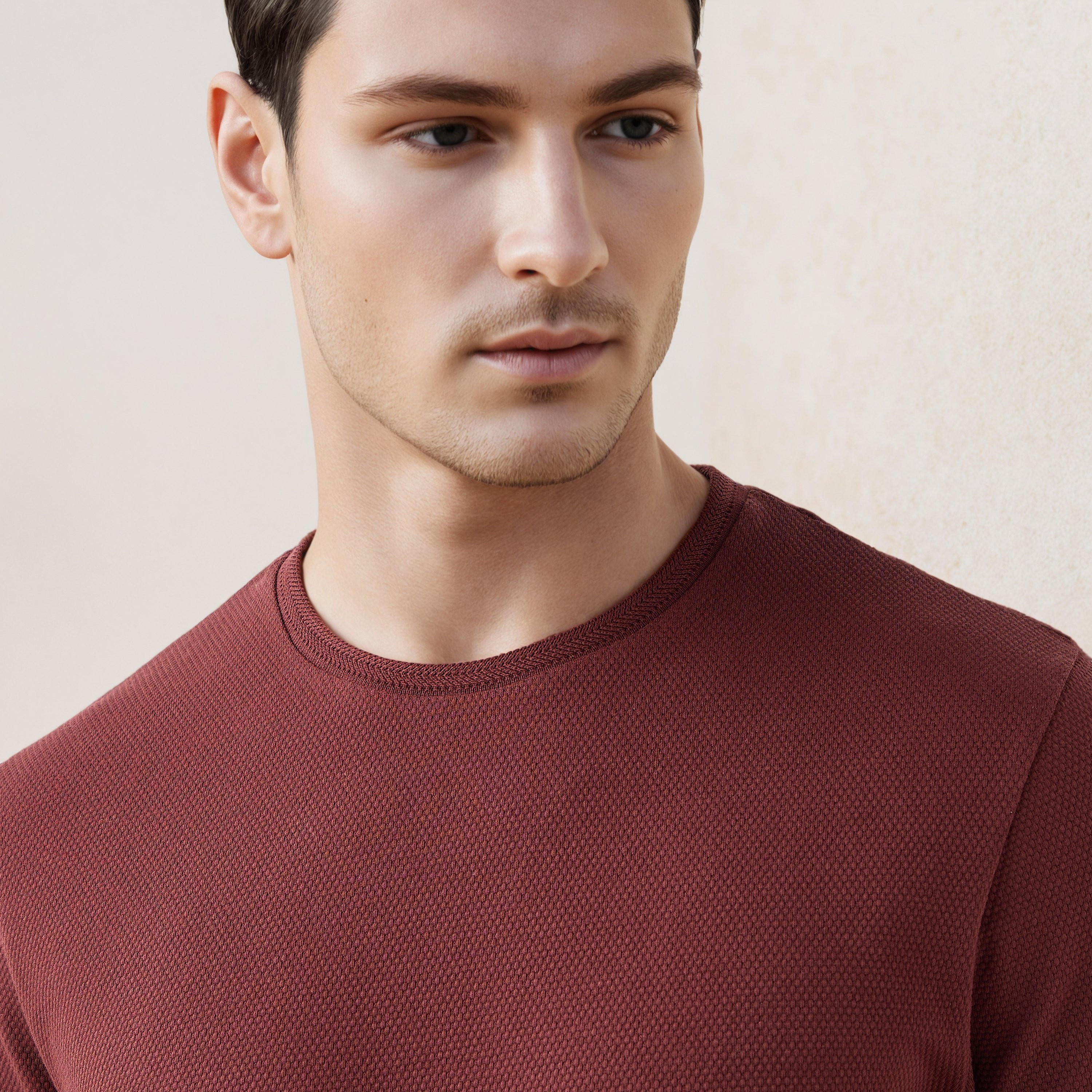 تيشيرت بارز الملمس بياقة ضيقة من آيكونيك-men-clothing-tshirtsandpolos-tshirts-image-2