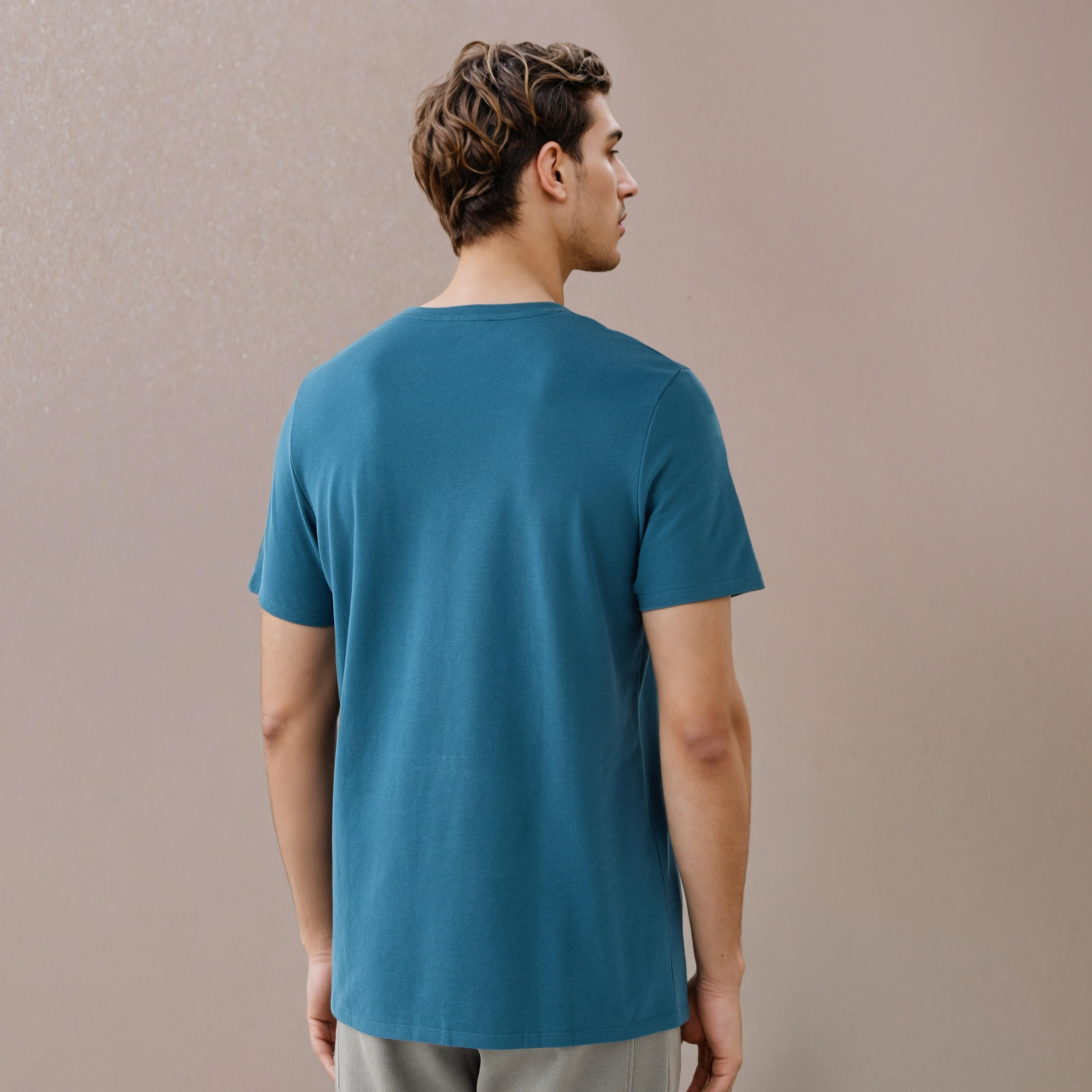 تيشيرت بيكيه بطبعات شعار من آيكونيك-men-clothing-tshirtsandpolos-tshirts-image-3