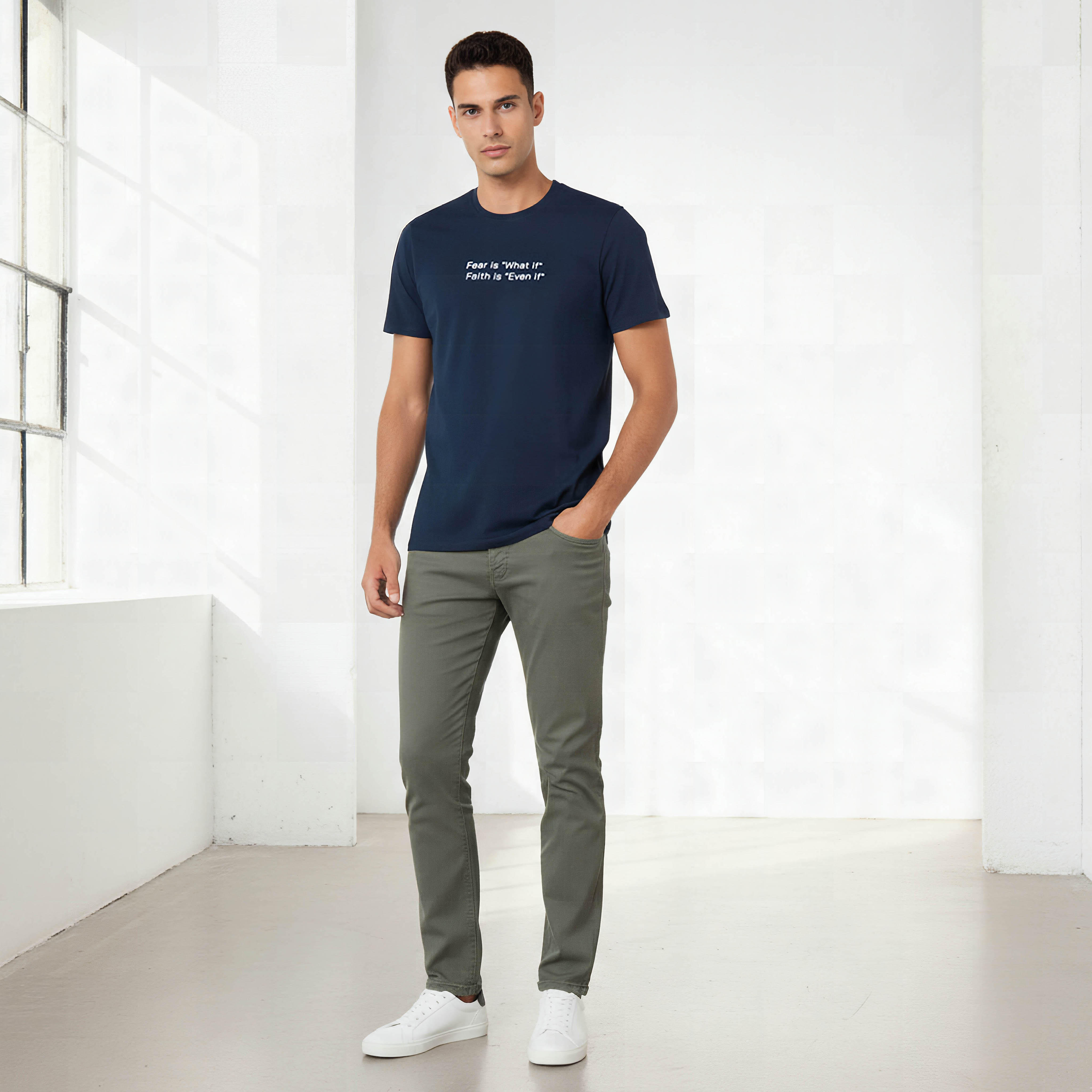 تيشيرت بقصة سليم وياقة ضيقة وأكمام قصيرة وطبعات للرجال من آيكونيك-men-clothing-tshirtsandpolos-tshirts-image-2