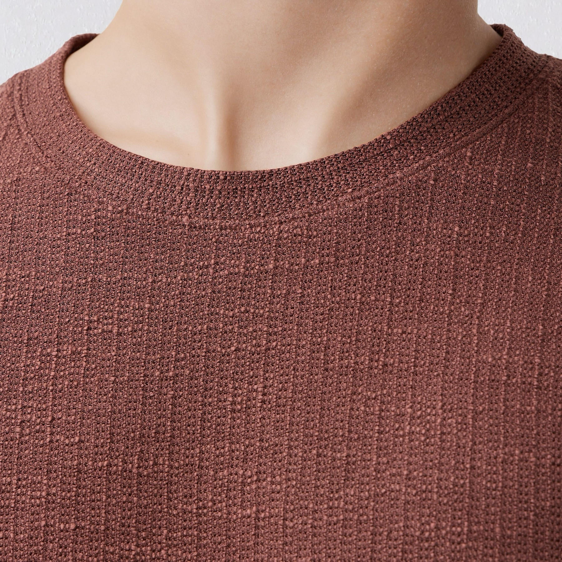 Iconic Men Regular Fit Crew Neck Short Sleeves Honeycomb Textured T-shirt-men-clothing-tshirtsandpolos-tshirts-image-4