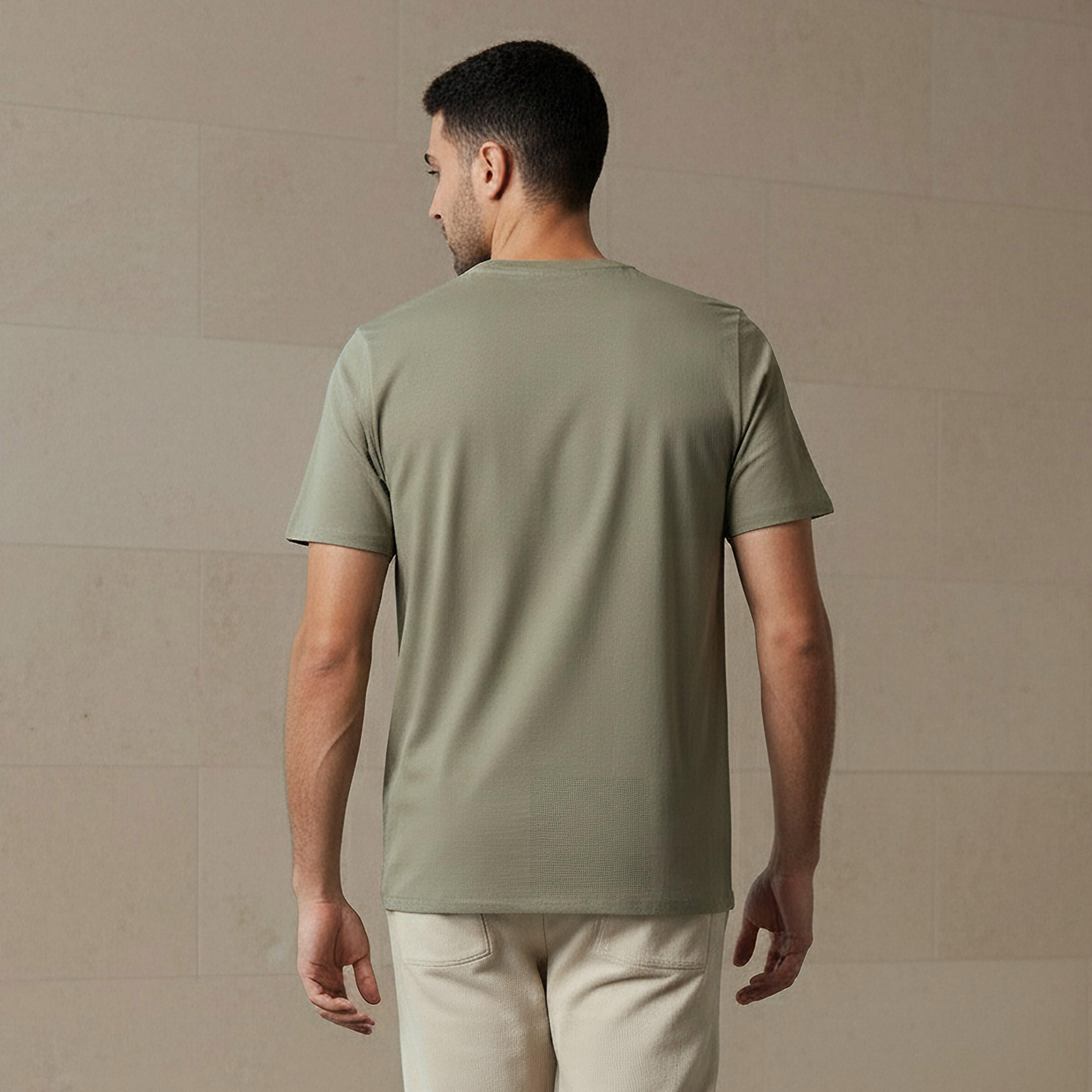 Iconic Men Slim Fit Round Neck Short Sleeve Slogan Print T-shirt-men-clothing-tshirtsandpolos-tshirts-image-3