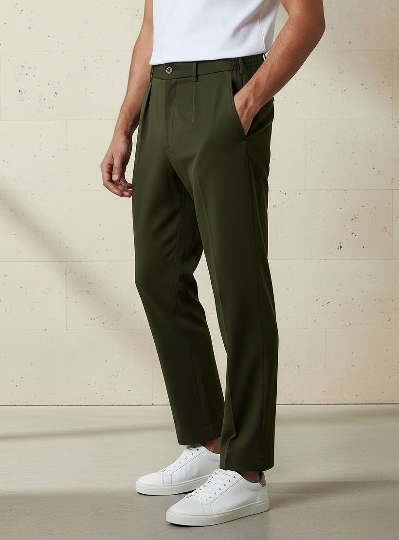 بنطلون بقصة عادية وكسرات للرجال من آيكونيك-men-clothing-bottoms-trousersandchinos-trousers-image-4