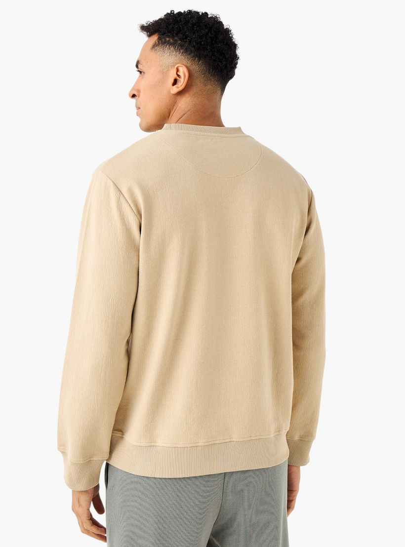 سويت شيرت بقصة عادية للرجال من آيكونيك-men-winterwear-hoodiesandsweatshirts-image-3
