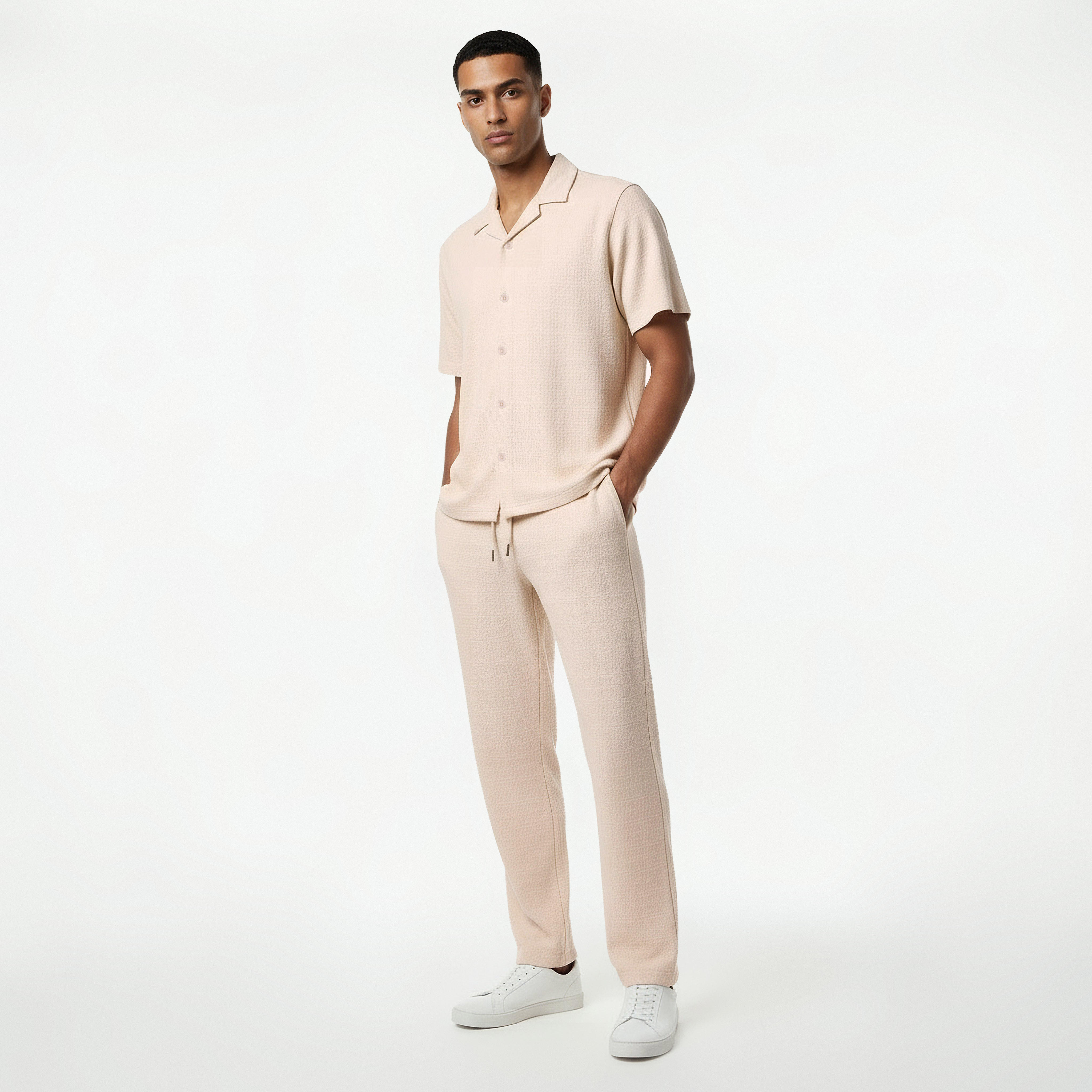 قميص بقصة عادية وياقة كامب وملمس بارز للرجال من آيكونيك-men-clothing-shirts-image-3