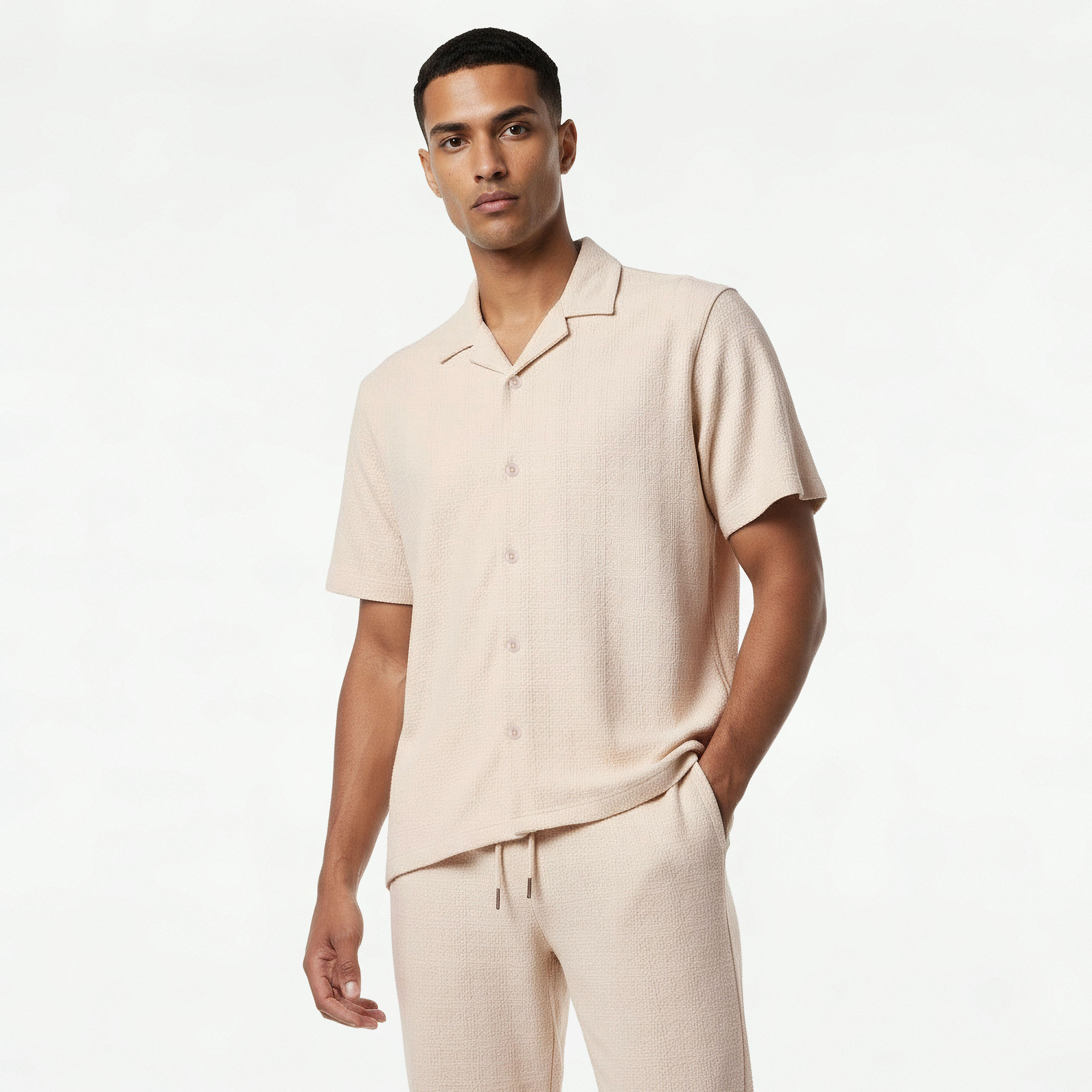 قميص بقصة عادية وياقة كامب وملمس بارز للرجال من آيكونيك-men-clothing-shirts-image-2