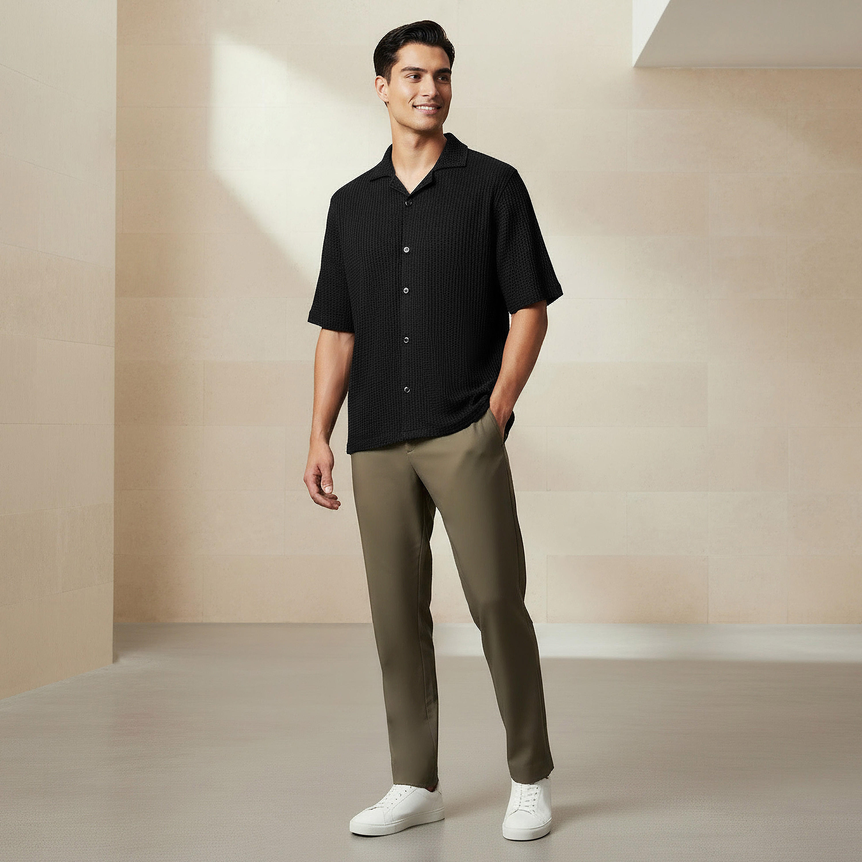 قميص بقصّة عادية وياقة كامب وأكمام قصيرة بارز الملمس للرجال من أيكونيك-men-clothing-shirts-image-3