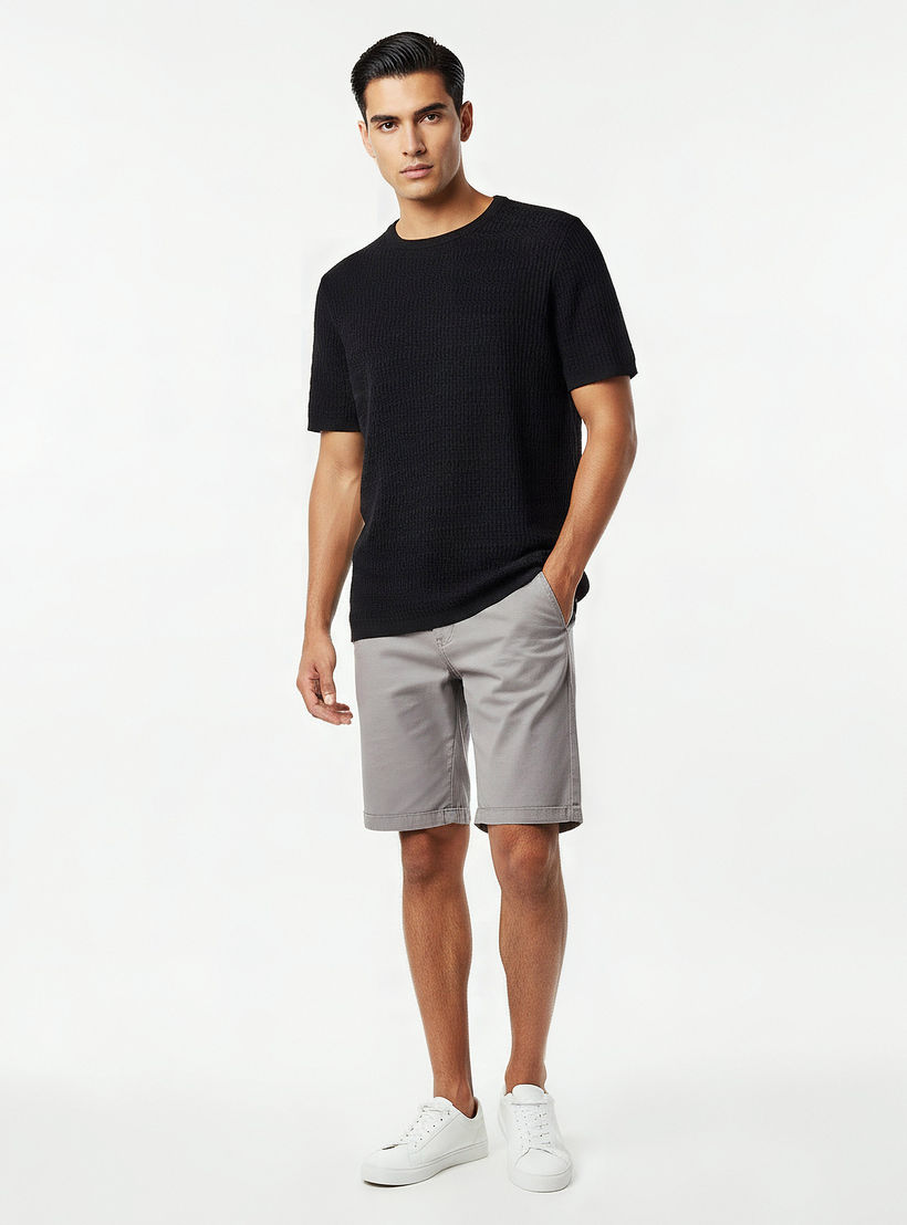تيشيرت بقصة عادية وياقة ضيقة وأكمام قصيرة وملمس بارز للرجال من آيكونيك-men-clothing-tshirtsandpolos-tshirts-image-3