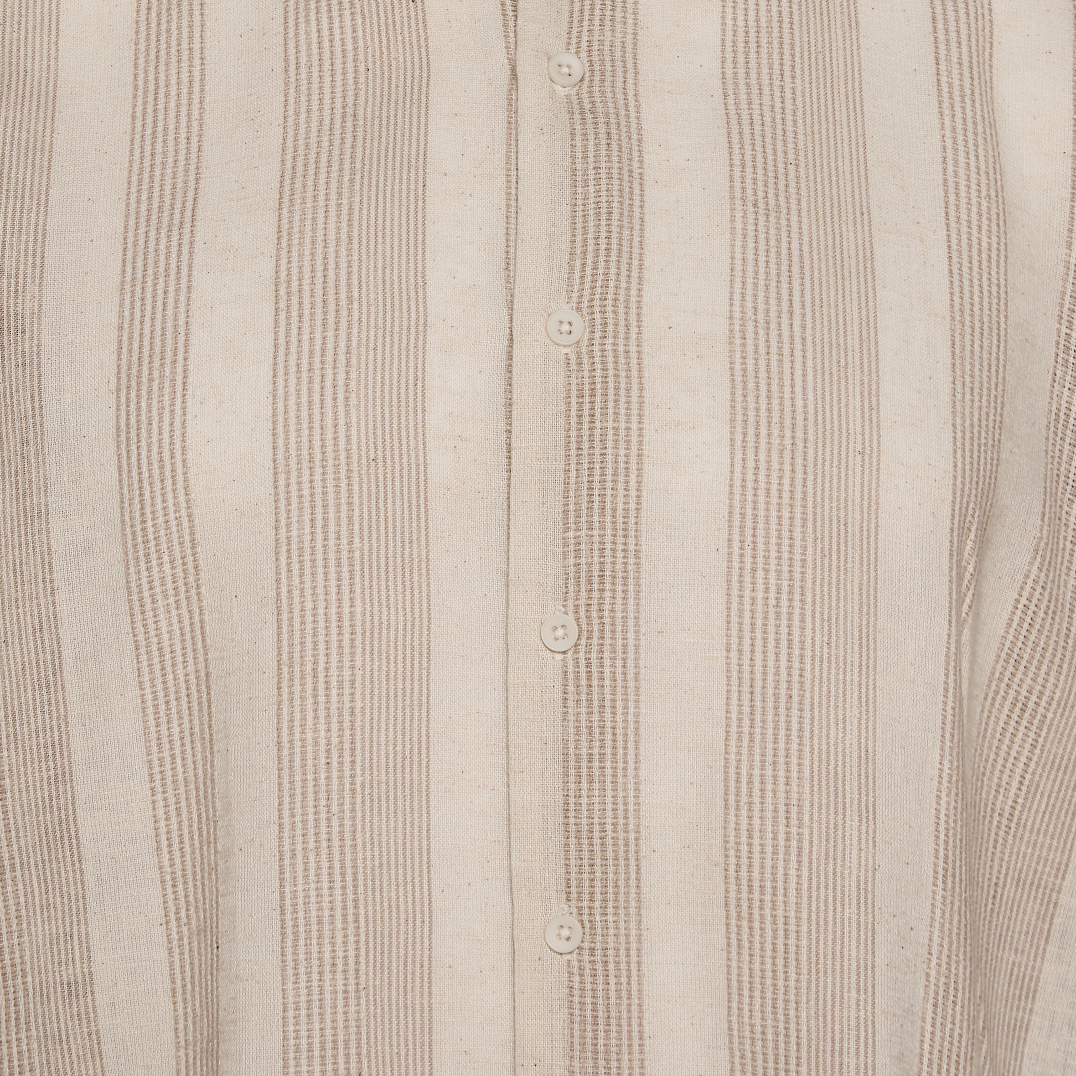 قميص جاكار مخطط بياقة وقصة عادية وأكمام طويلة للرجال من آيكونيك-men-clothing-shirts-image-3