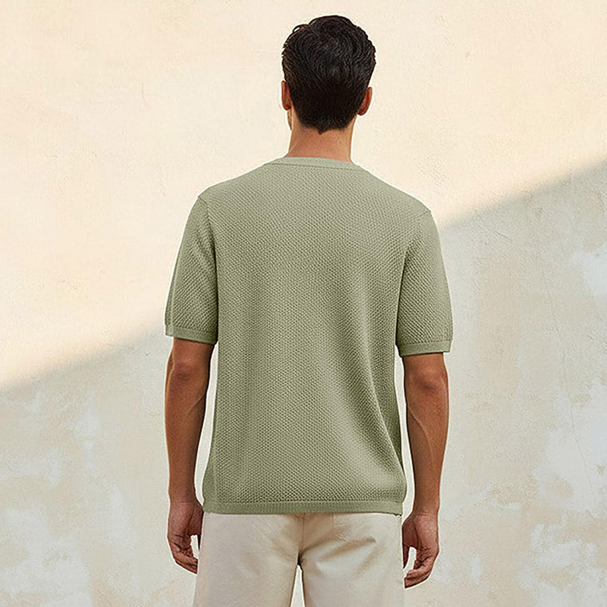 تيشيرت بارز الملمس بقصة عادية وياقة ضيقة وأكمام قصيرة للرجال من آيكونيك-men-clothing-tshirtsandpolos-tshirts-image-4