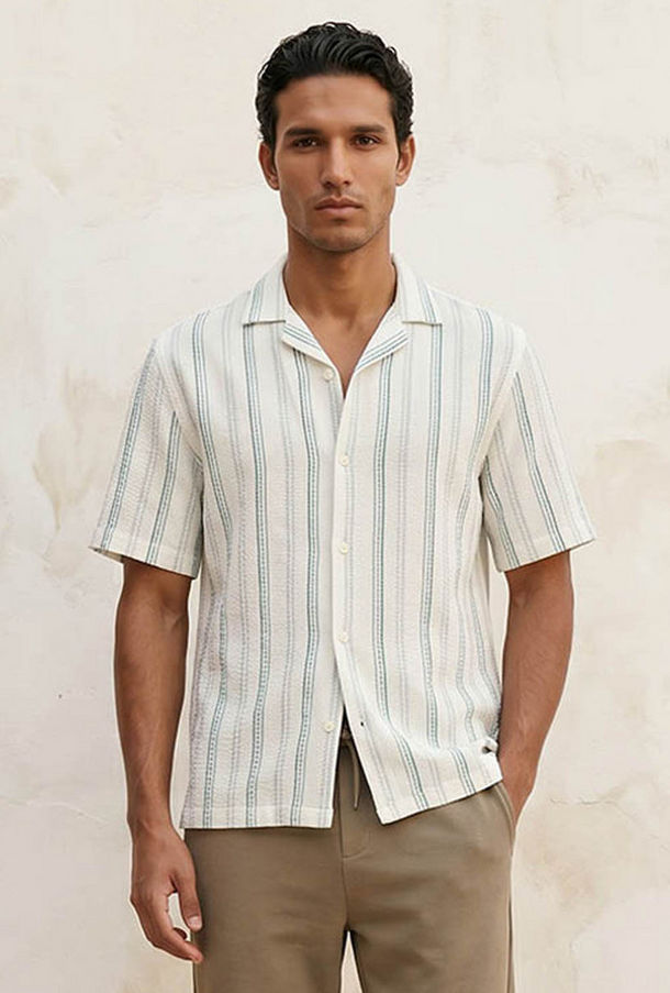 Splash Smart Regular Fit Camp Collar Striped Short Sleeves Shirt-men-clothing-image-1