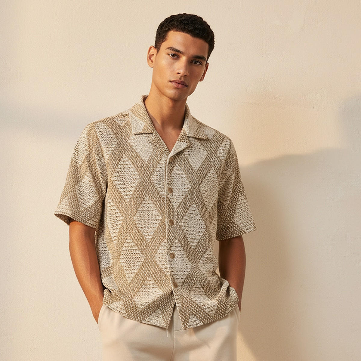 قميص بقصة عادية وياقة وملمس شبكي بارز وأكمام قصيرة من سبلاش آيكونيك-men-clothing-shirts-image-1