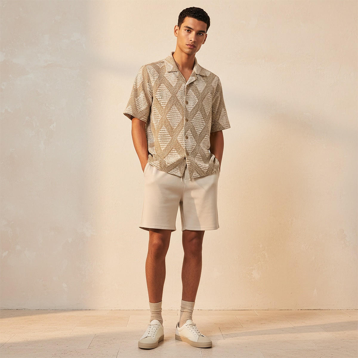 قميص بقصة عادية وياقة وملمس شبكي بارز وأكمام قصيرة من سبلاش آيكونيك-men-clothing-shirts-image-3