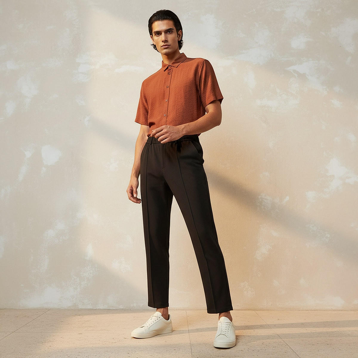 بنطلون بقصة عادية من سبلاش أيكونيك-men-clothing-bottoms-trousersandchinos-trousers-image-3