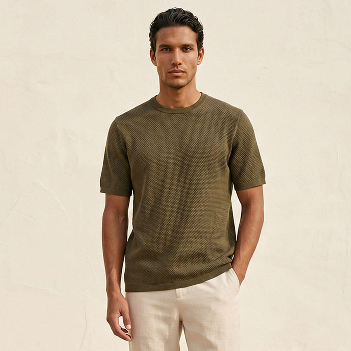 تيشيرت بياقة ضيقة وملمس بوبكورن بارز من سبلاش آيكونيك-men-clothing-tshirtsandpolos-tshirts-image-1