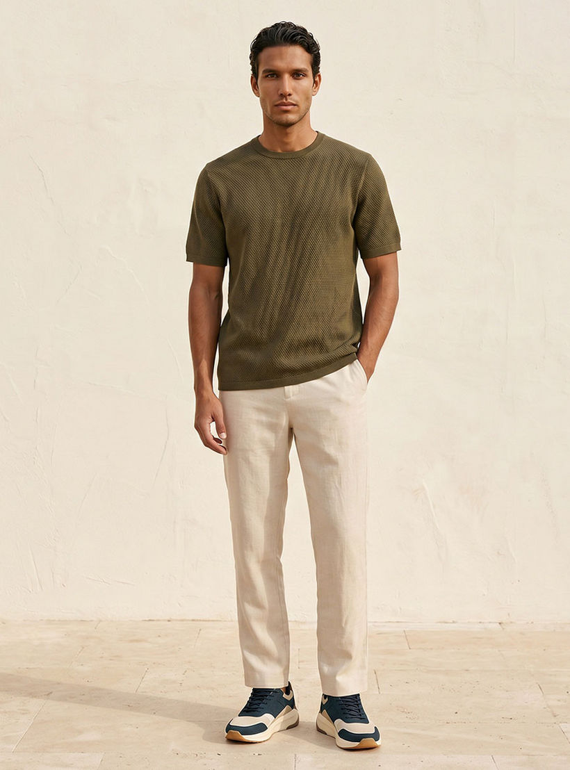 تيشيرت بياقة ضيقة وملمس بوبكورن بارز من سبلاش آيكونيك-men-clothing-tshirtsandpolos-tshirts-image-3