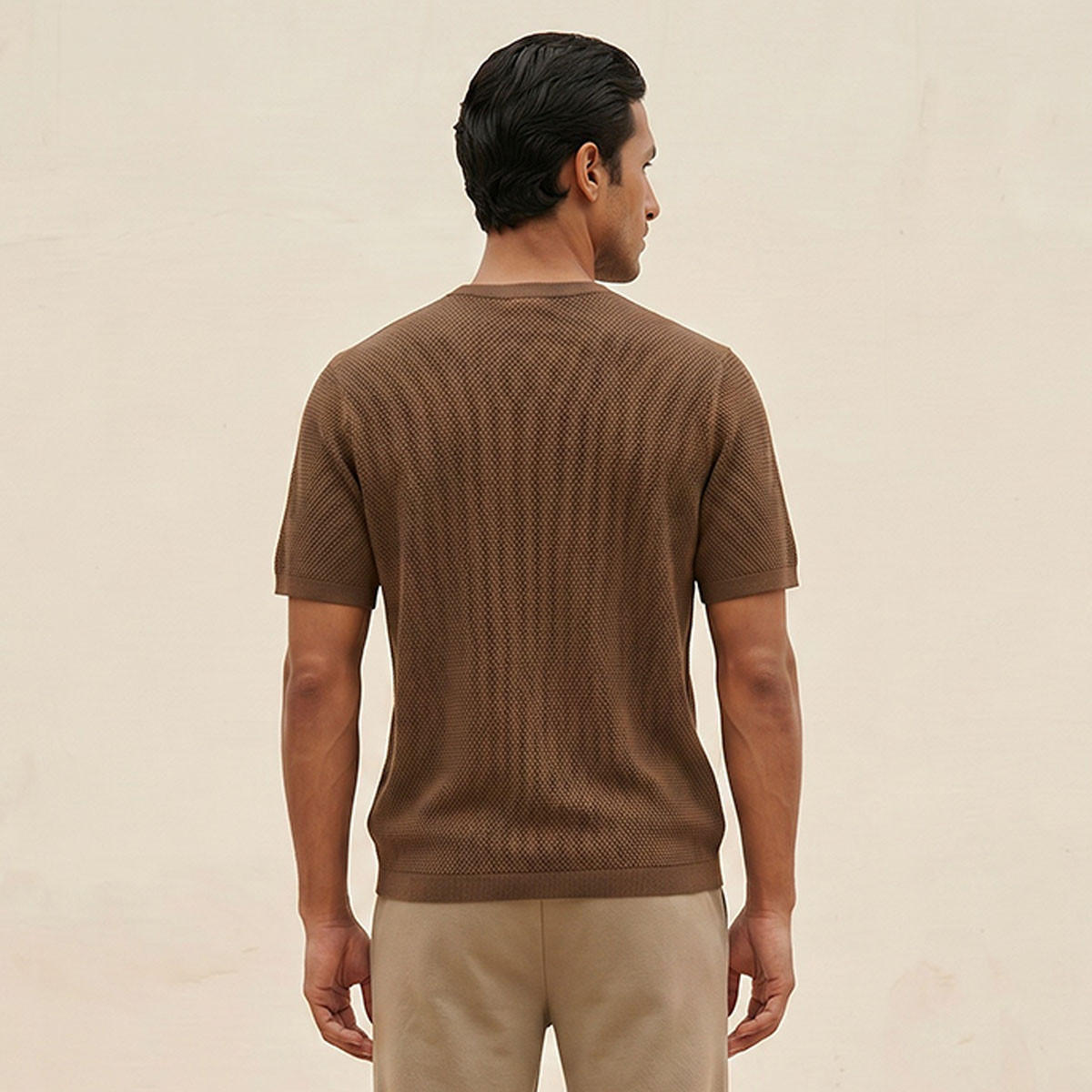 تيشيرت بياقة ضيقة وملمس بوبكورن بارز من سبلاش آيكونيك-men-clothing-tshirtsandpolos-tshirts-image-4
