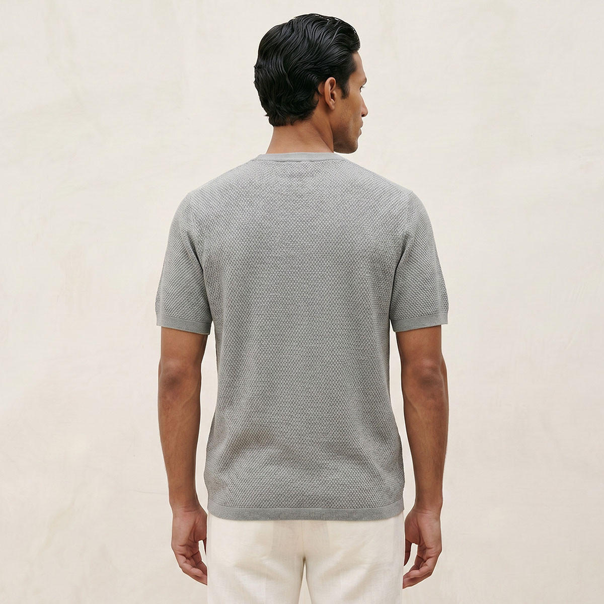 تيشيرت بياقة ضيقة وملمس بوبكورن بارز من سبلاش آيكونيك-men-clothing-tshirtsandpolos-tshirts-image-4