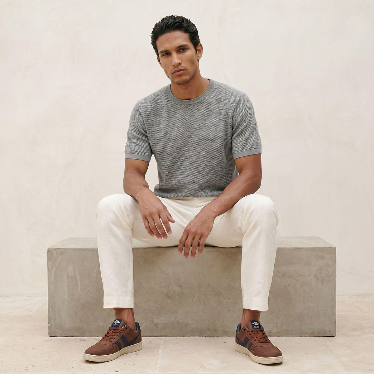 تيشيرت بياقة ضيقة وملمس بوبكورن بارز من سبلاش آيكونيك-men-clothing-tshirtsandpolos-tshirts-image-5