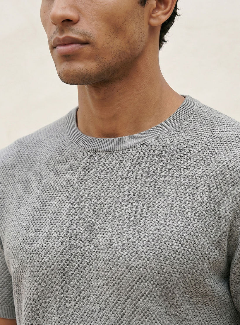 تيشيرت بياقة ضيقة وملمس بوبكورن بارز من سبلاش آيكونيك-men-clothing-tshirtsandpolos-tshirts-image-6