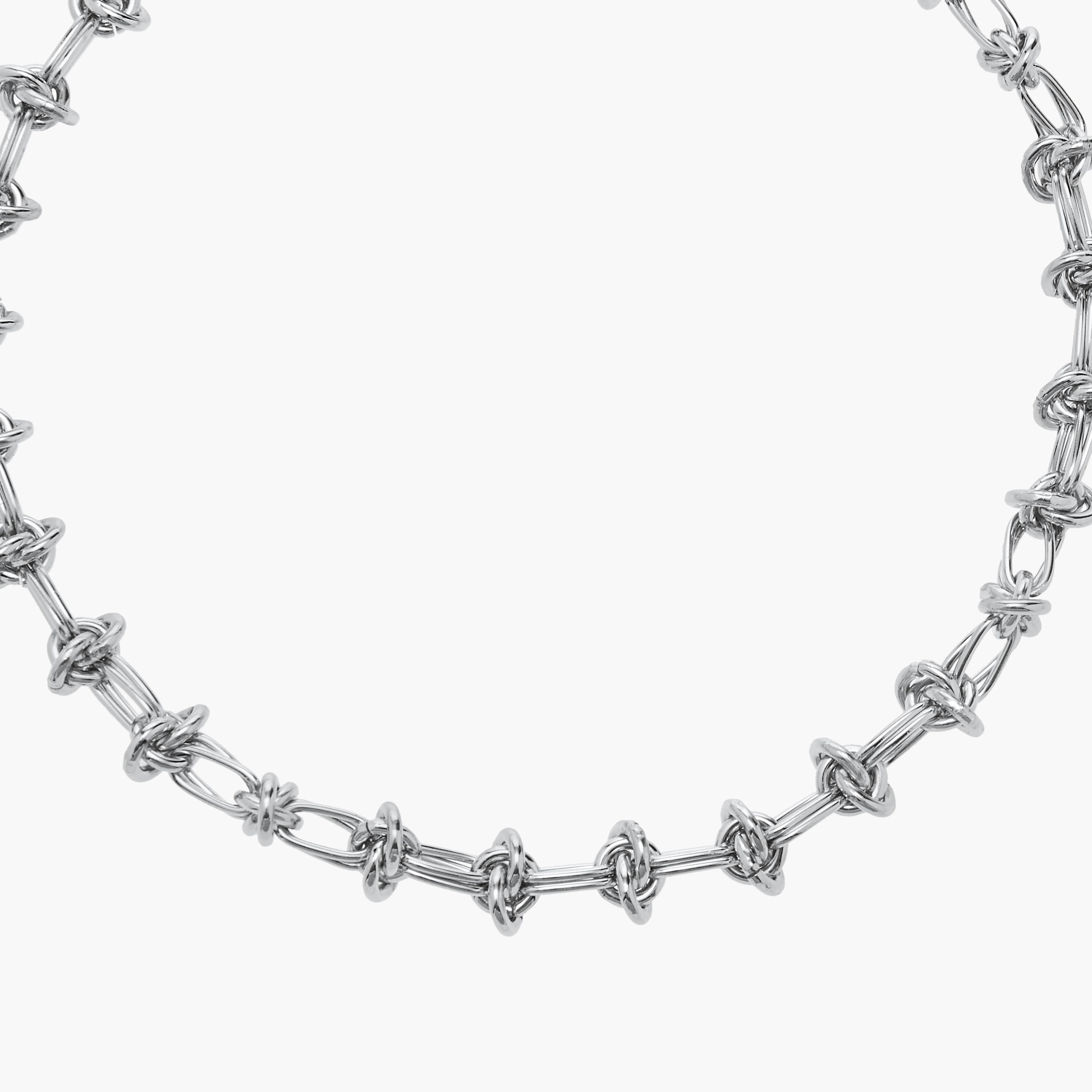 عقد ميتاليك بمشبك إغلاق من فلورا بيلا-women-watchesandjewellery-jewellery-necklacesandpendants-image-2