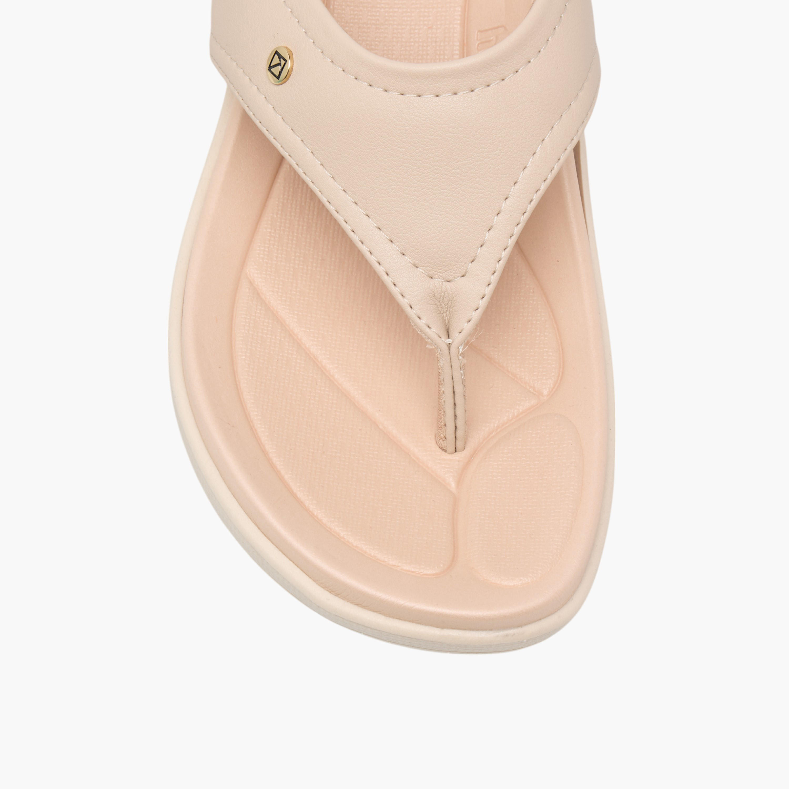 صندل سادة سهل الارتداء بإصبع من بيكاديللي-women-shoes-flats-sandals-image-4