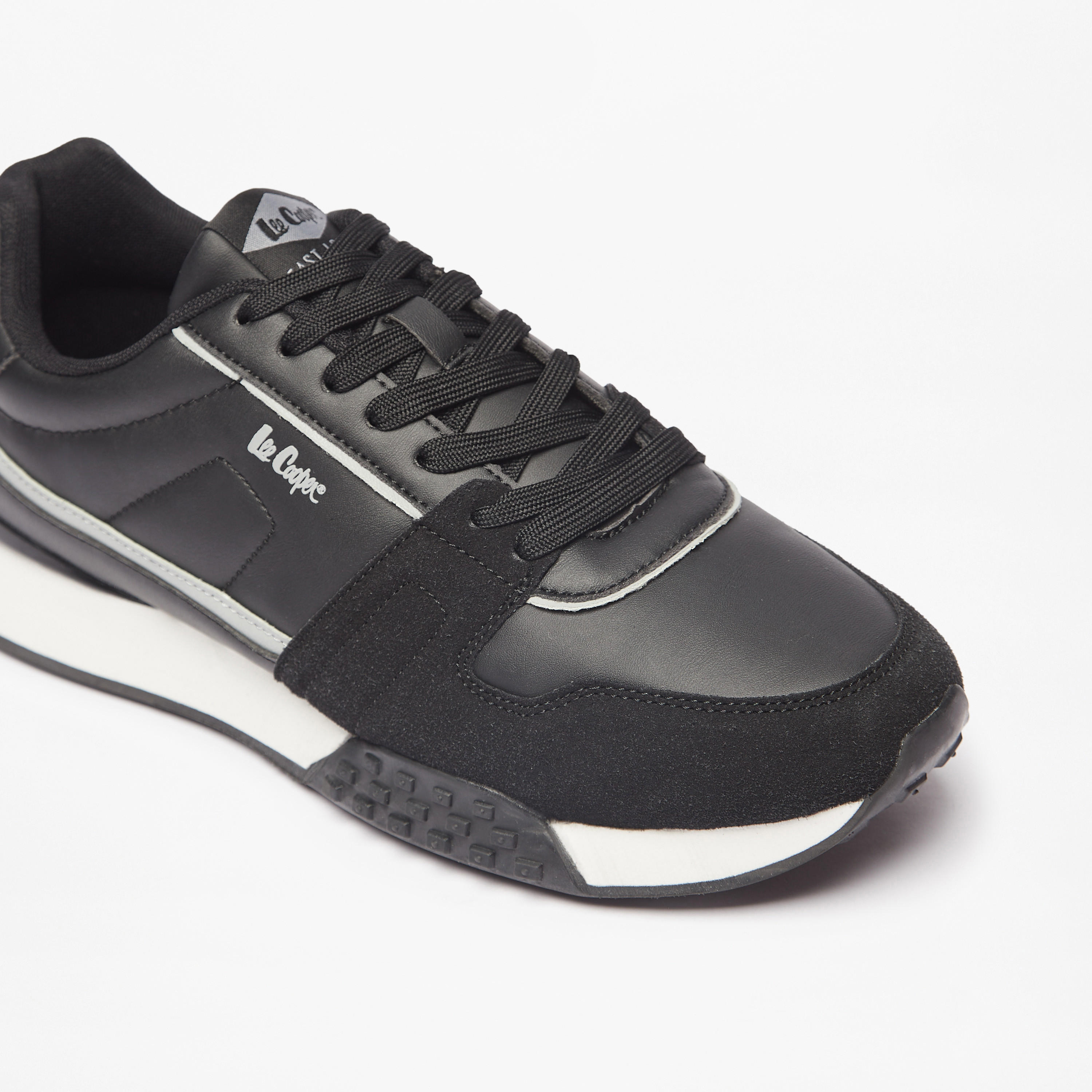 حذاء سنيكرز بتفاصيل شعار ورباط إغلاق للرجال من لي كوبر-men-shoes-sneakers-image-5