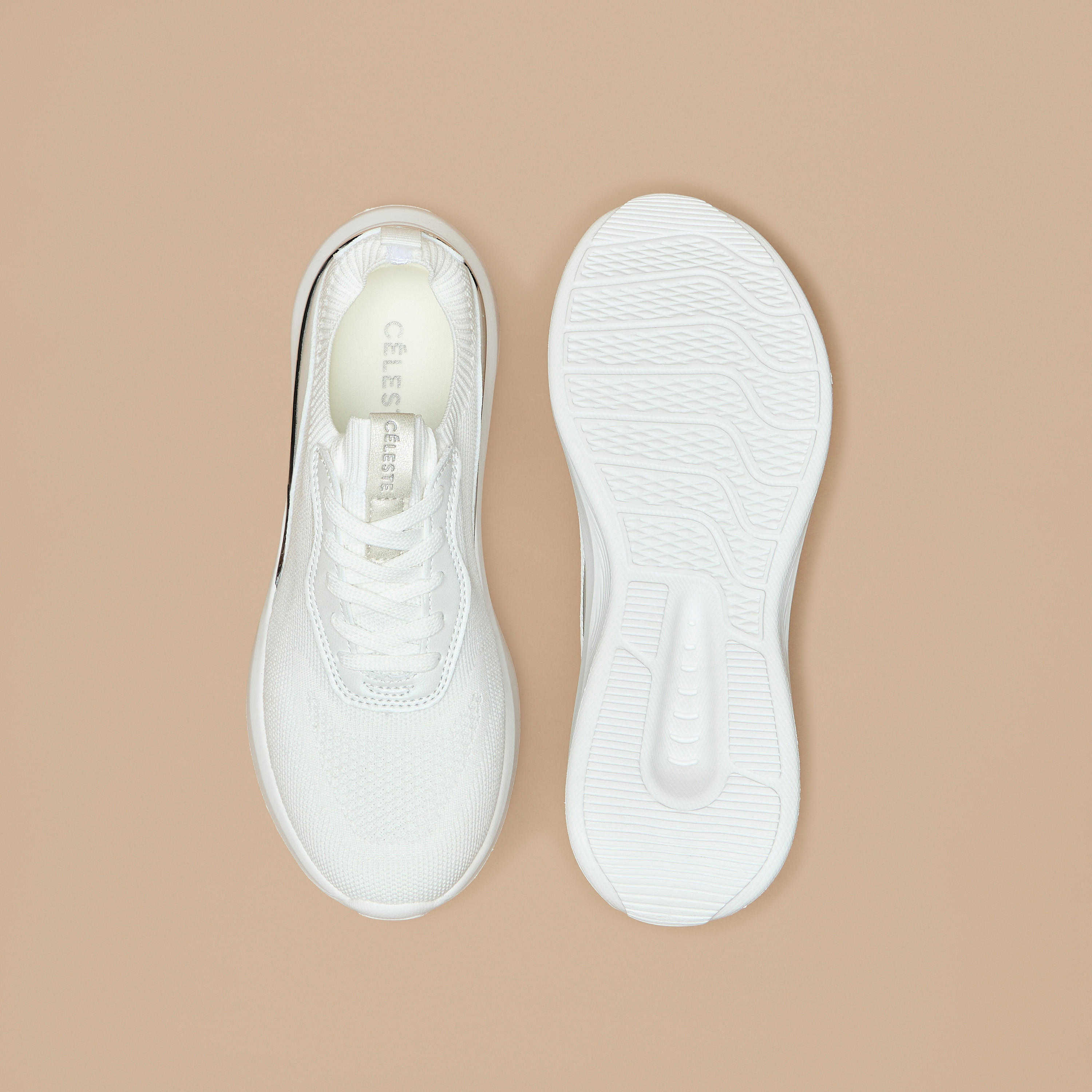 حذاء سنيكرز منخفض الكاحل بألواح ورباط إغلاق للنساء من سيليست-women-shoes-sneakers-image-4