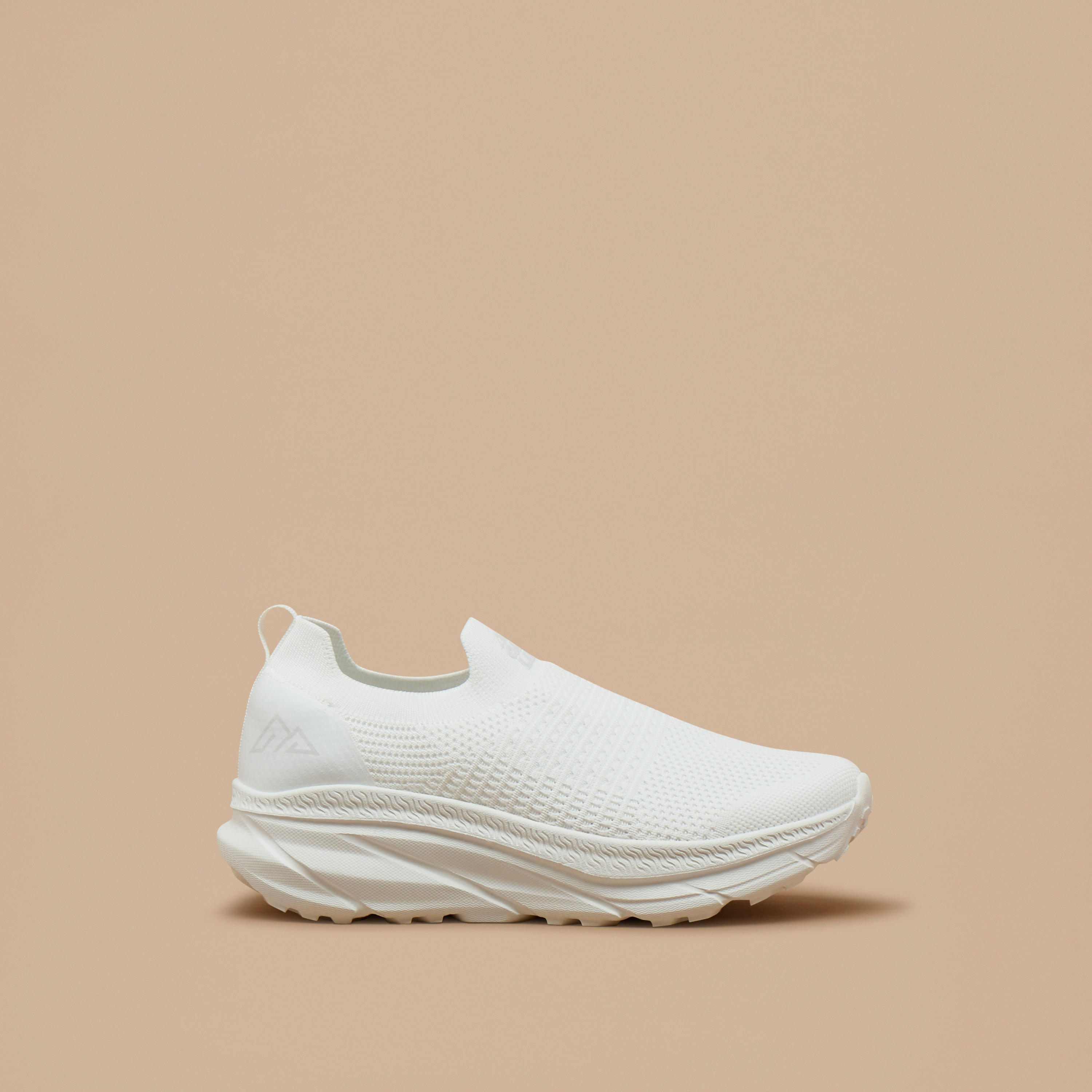 حذاء رياضي شبكي بارز الملمس سهل الارتداء من أوكلان من شو إكسبريس-sports-women-shoes-image-3