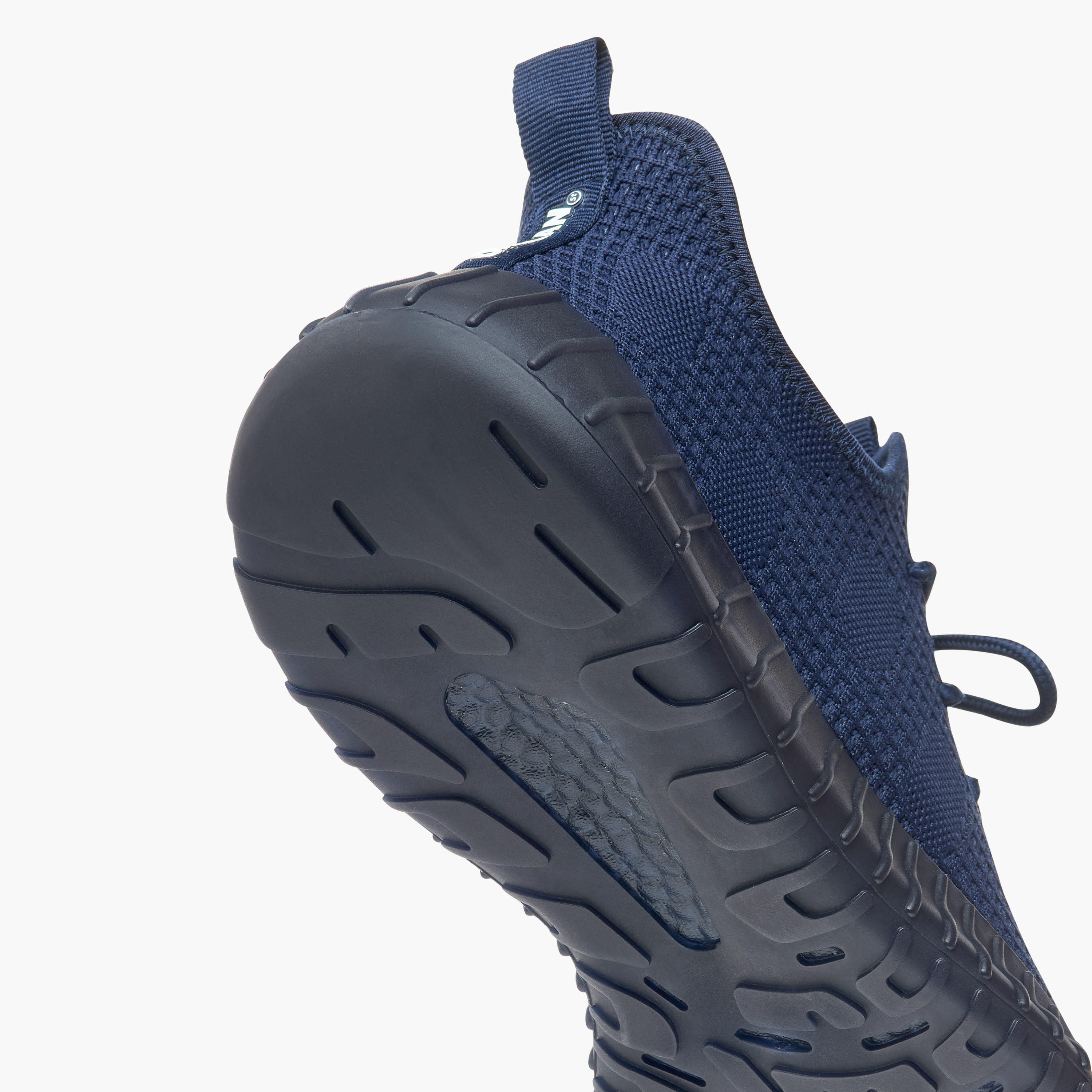 حذاء بارز الملمس برباط إغلاق من أوكلان من شو إكسبريس-sports-men-shoes-image-5