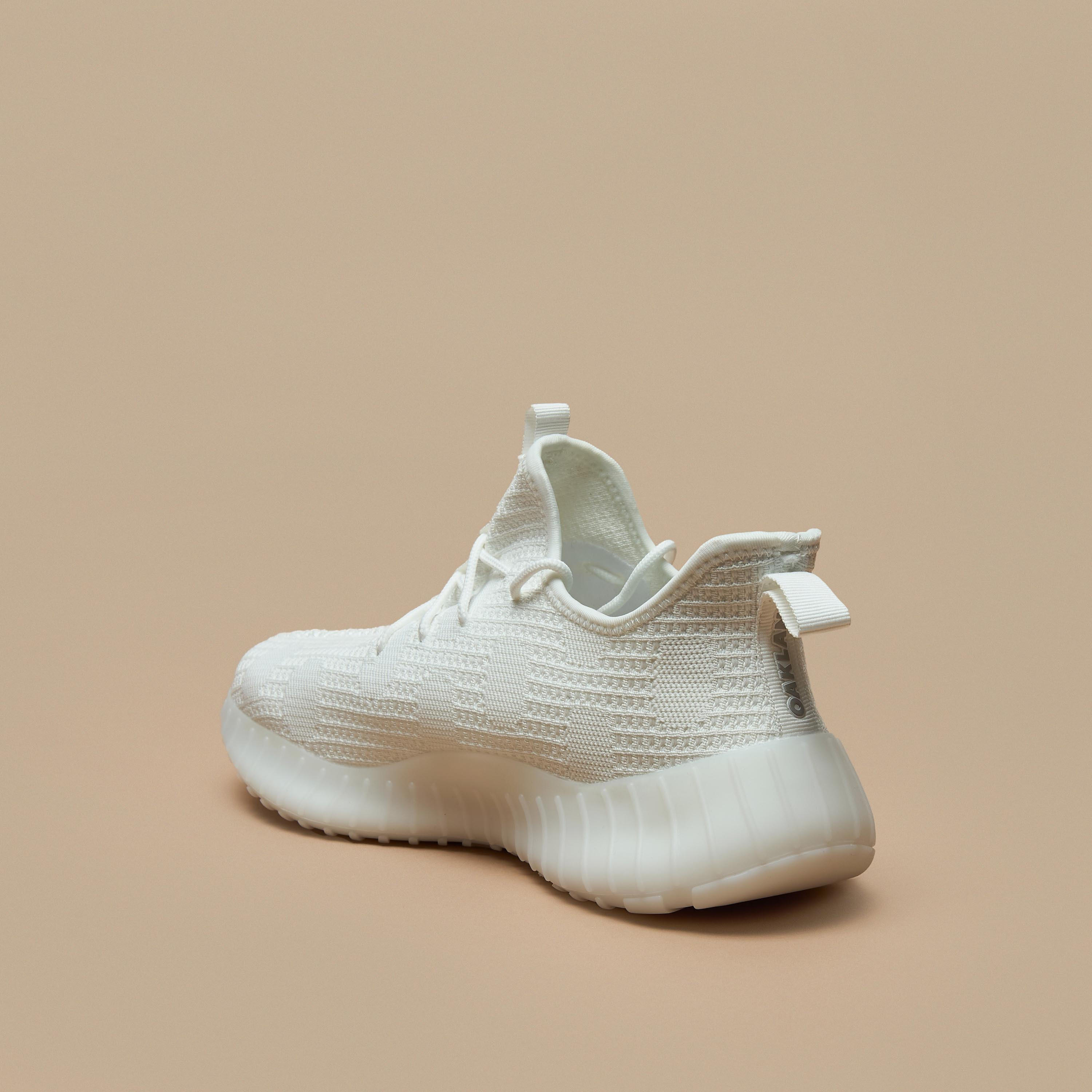 حذاء رياضي بارز الملمس برباط إغلاق من أوكلان من شو إكسبريس-sports-men-shoes-image-17
