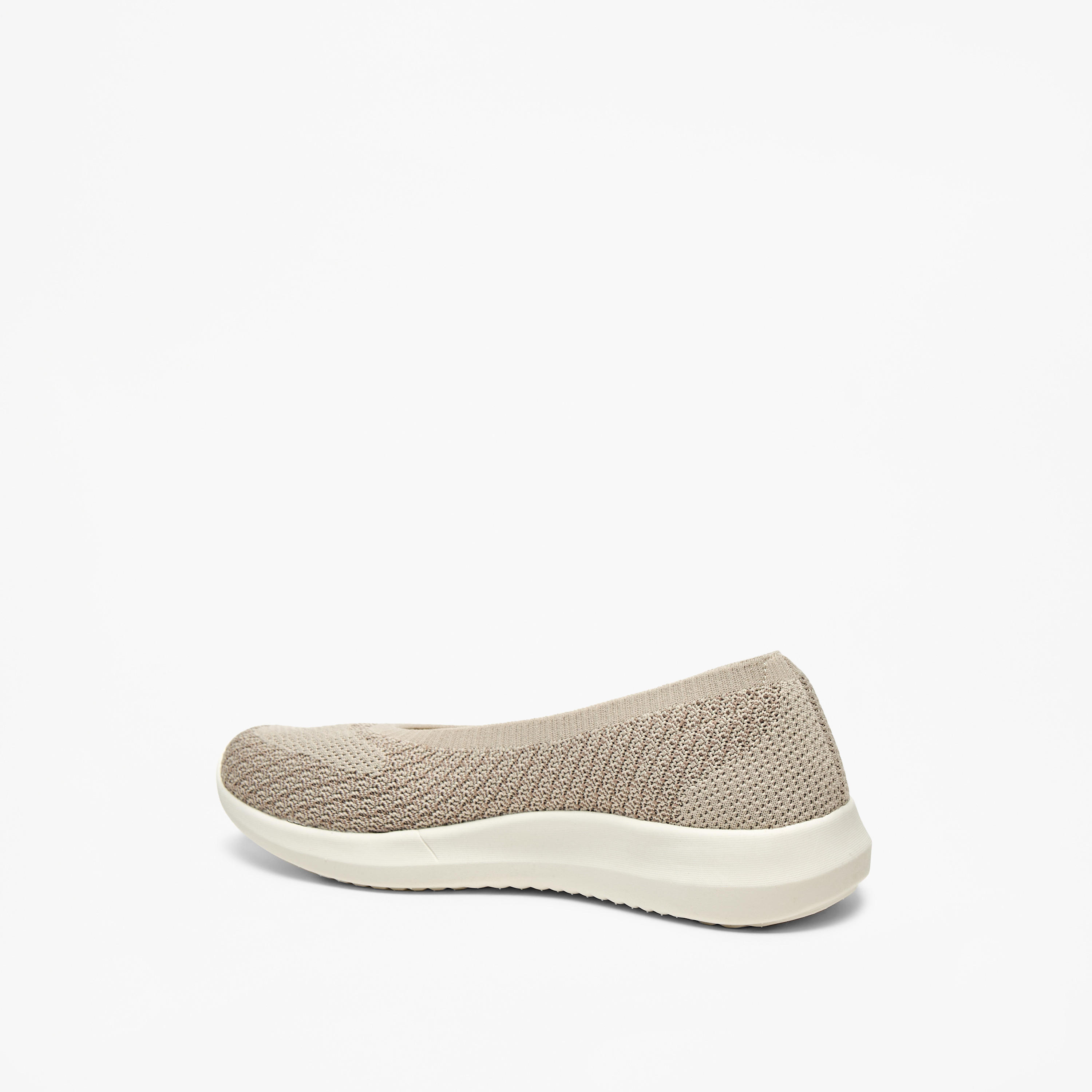 حذاء رياضي بارز الملمس وسهل الارتداء من داش-women-shoes-sneakers-image-2