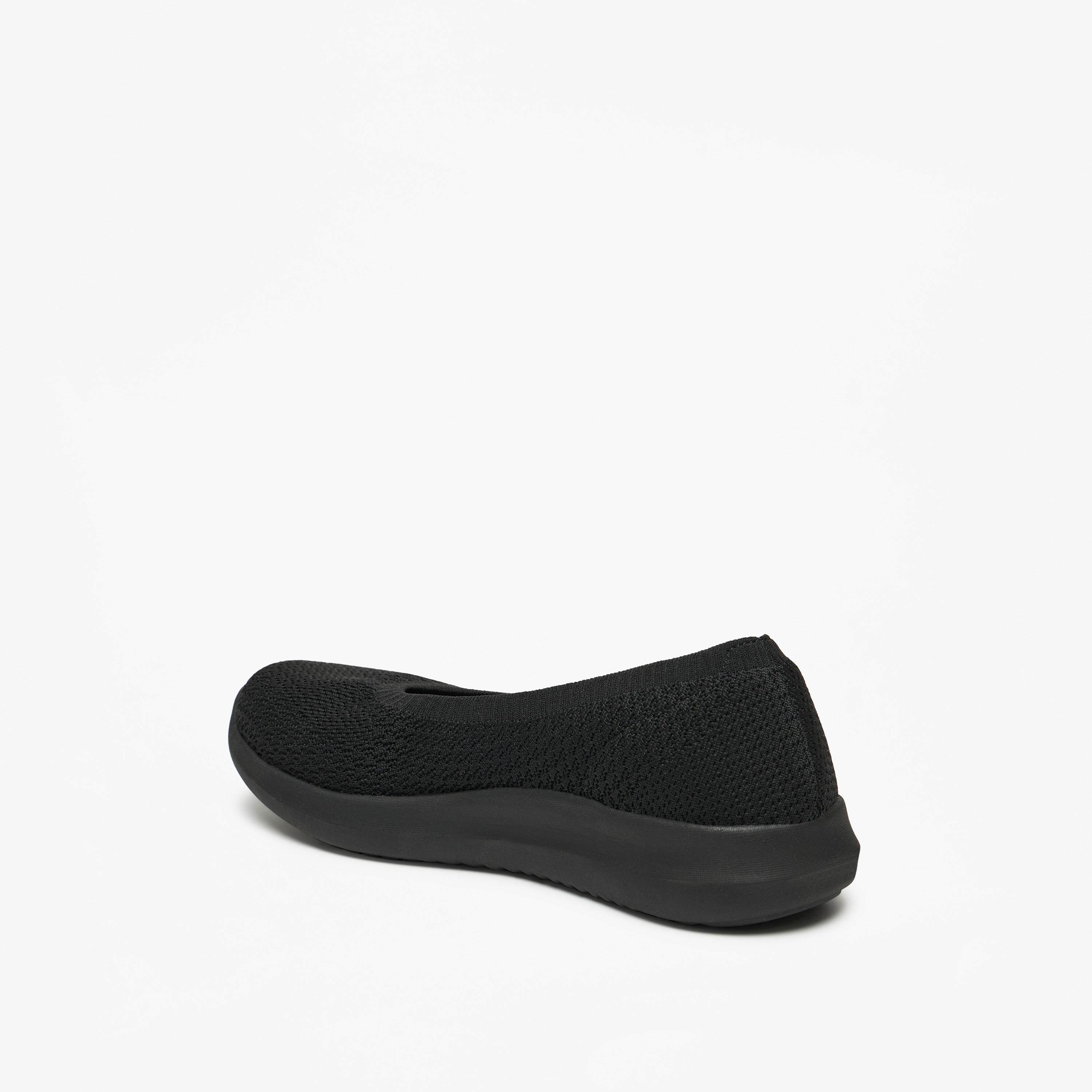 حذاء رياضي بارز الملمس وسهل الارتداء من داش-women-shoes-sneakers-image-17