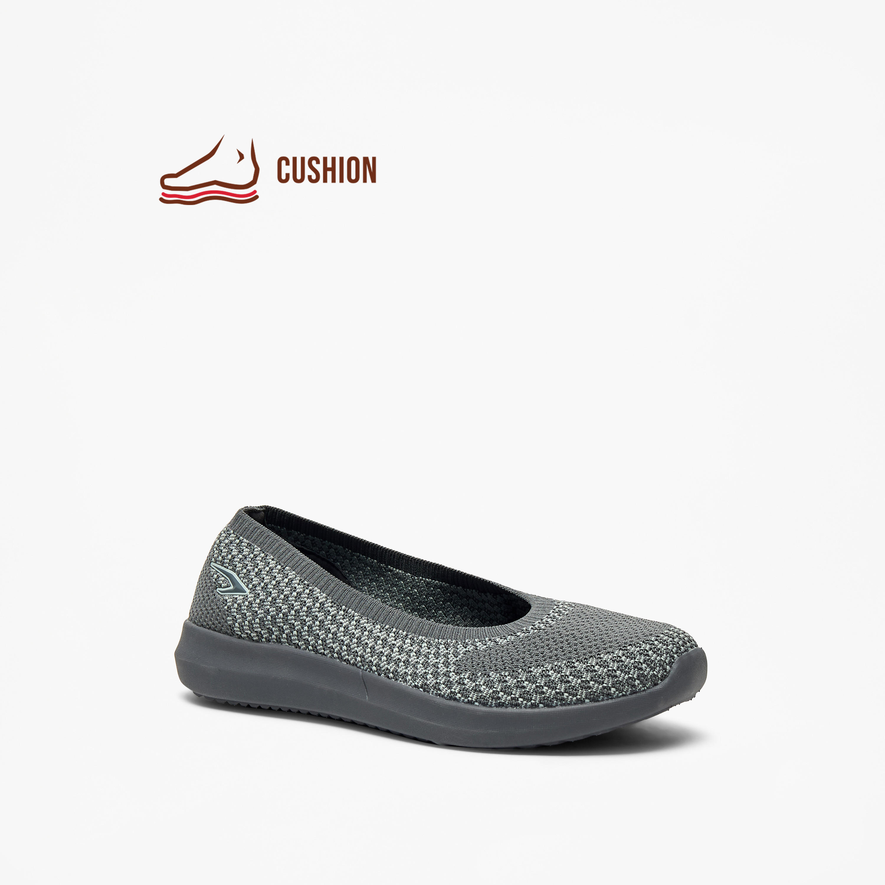 حذاء رياضي بارز الملمس وسهل الارتداء من داش-women-shoes-sneakers-image-11