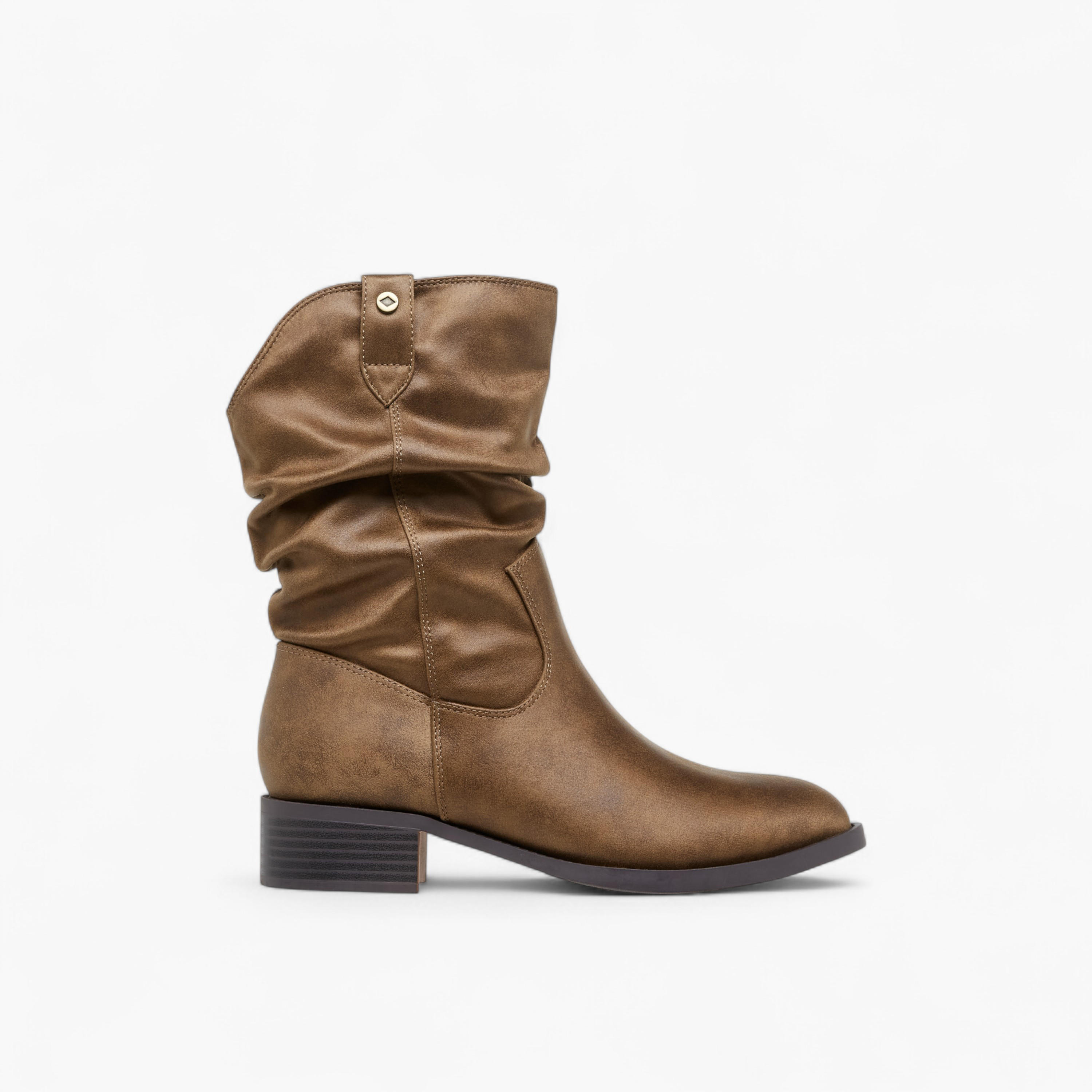 بوت سادة بطول الكاحل مع كعب سميك للنساء من لي كوبر-women-shoes-boots-image-3