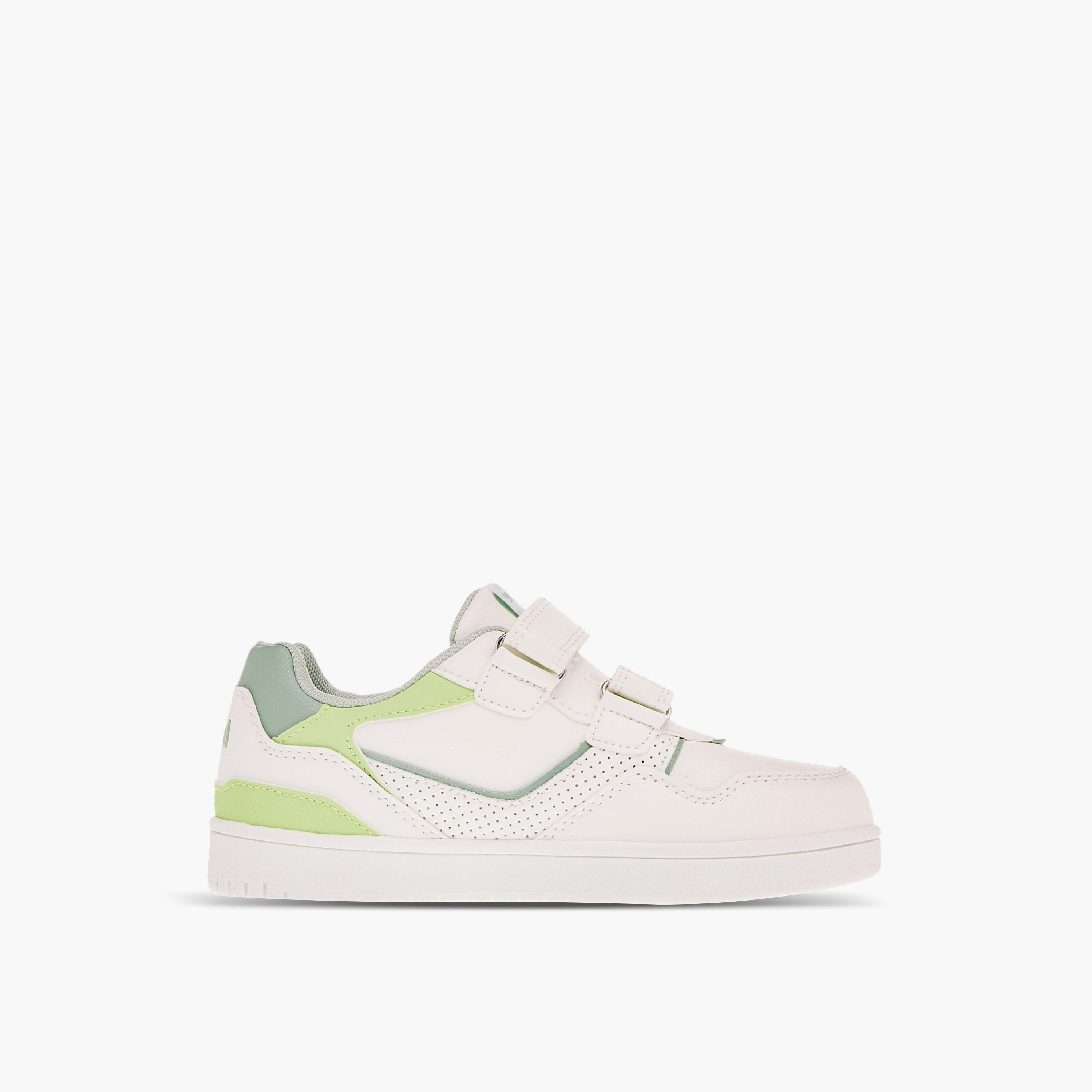 Lee Cooper Kids' Panelled Low Ankle Sneakers with Hook and Loop Closure-boys-shoes-sneakers-image-3