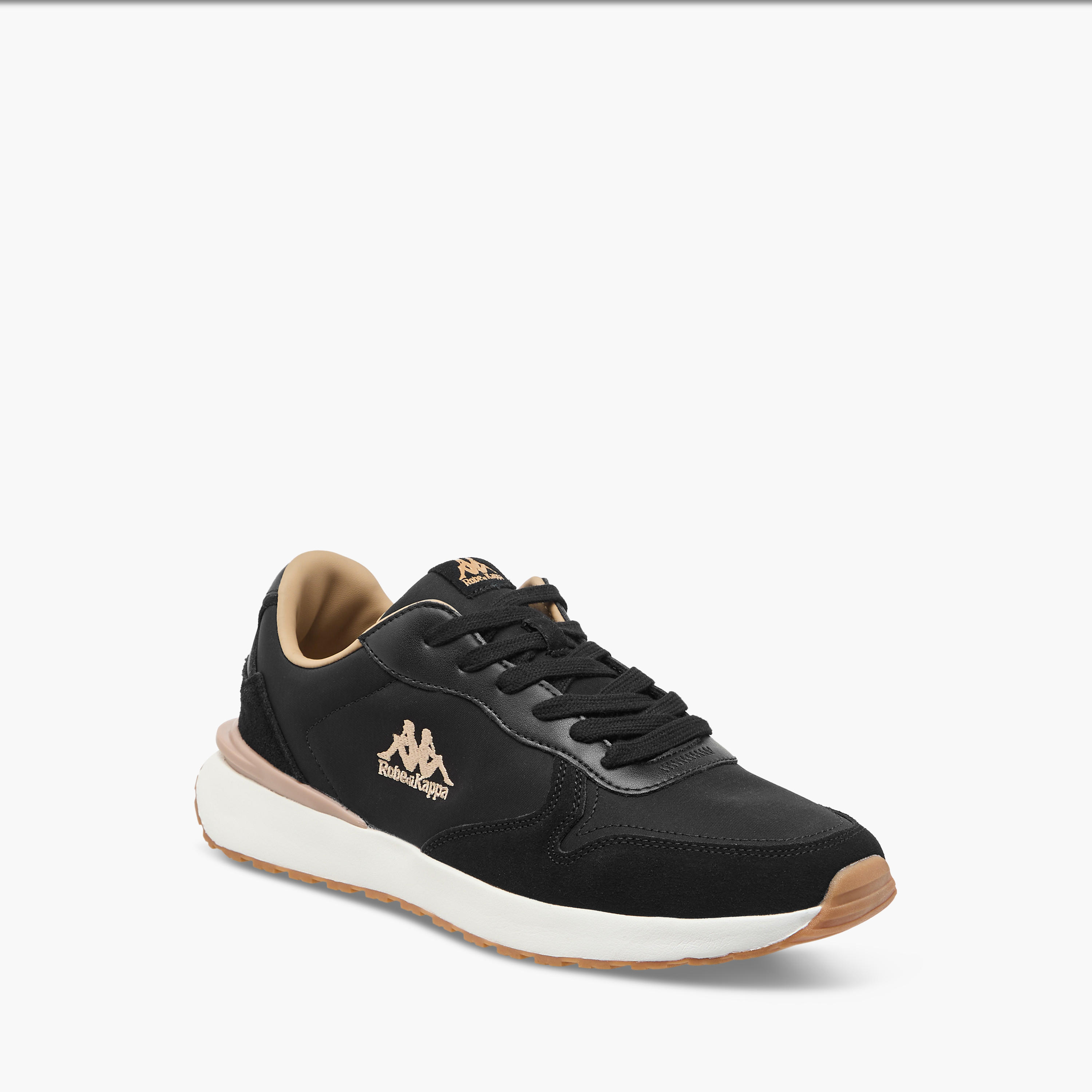حذاء رياضي برباط إغلاق وشعار للرجال من كابا-sports-men-shoes-image-2