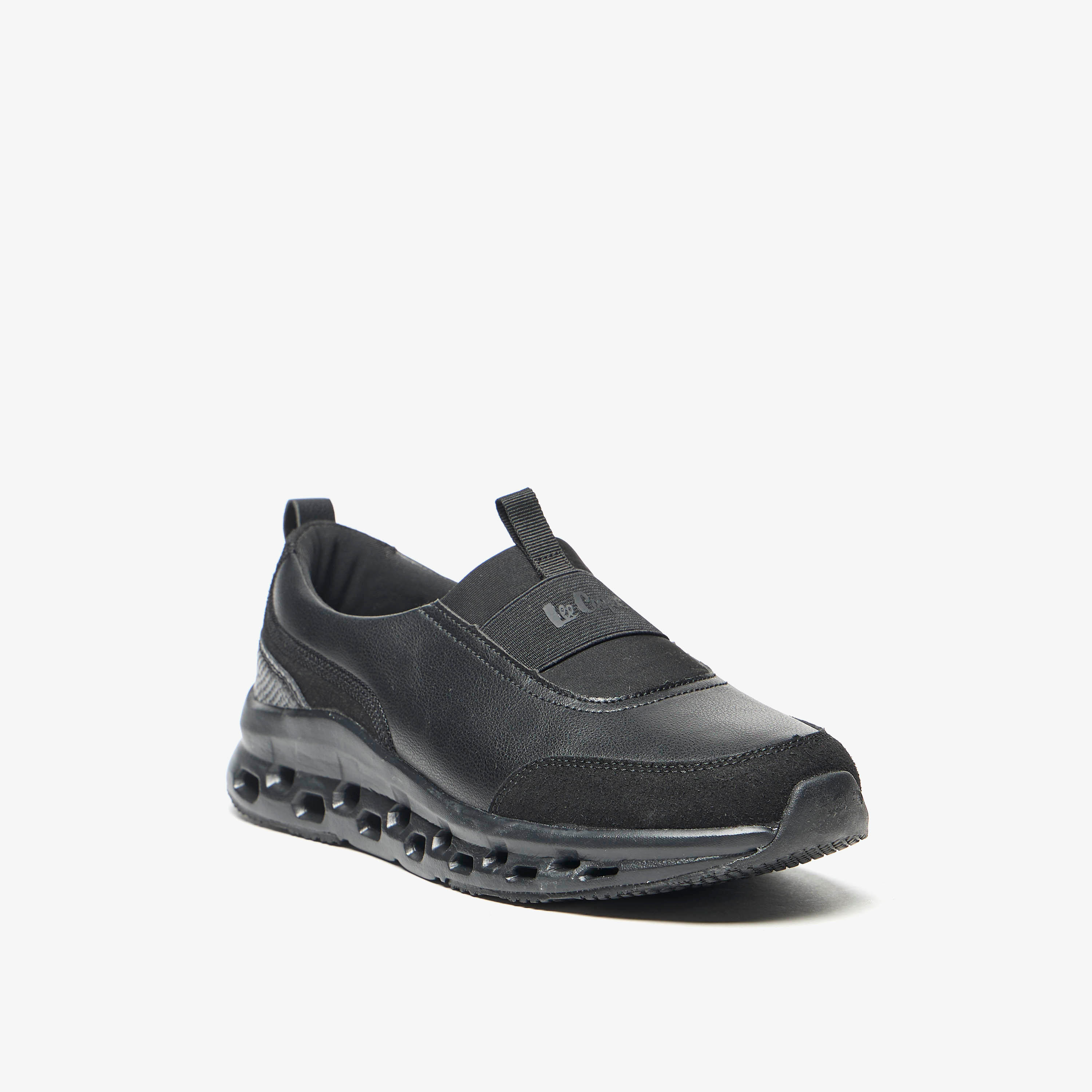حذاء سنيكرز بلون واحد سهل الارتداء بكاحل منخفض للنساء من لي كوبر-women-shoes-sneakers-image-1