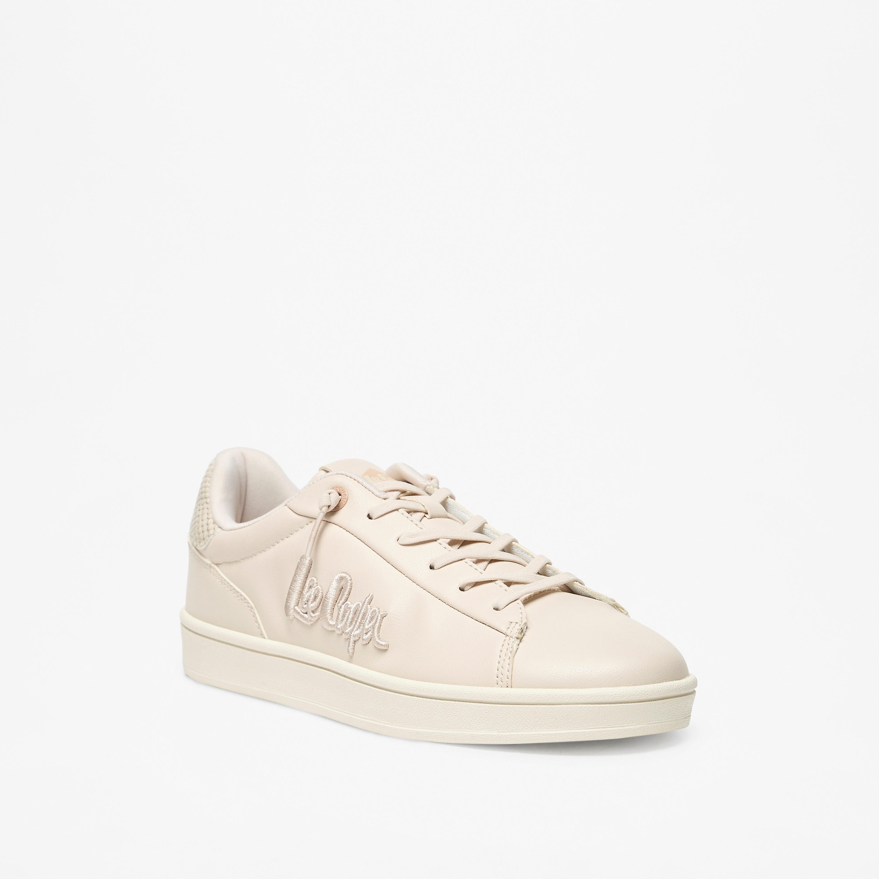 حذاء سنيكرز بكاحل منخفض وتطريز ورباط إغلاق للنساء من لي كوبر-women-shoes-sneakers-image-1